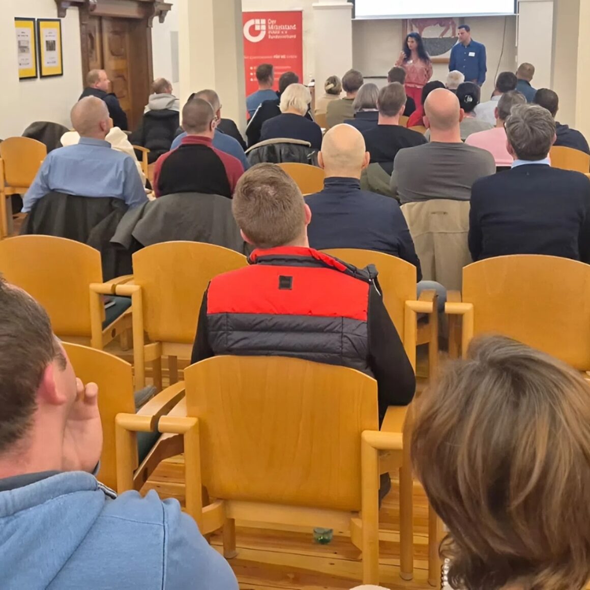 Teilnehmer der Veranstaltung "JTF-Förderprogramm" in Luckau