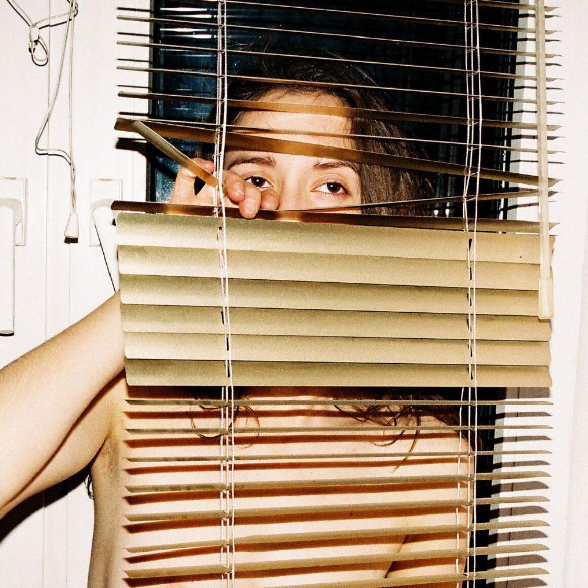 Foto: Warum wir Nähe wollen - und sie gleichzeitig vermeiden