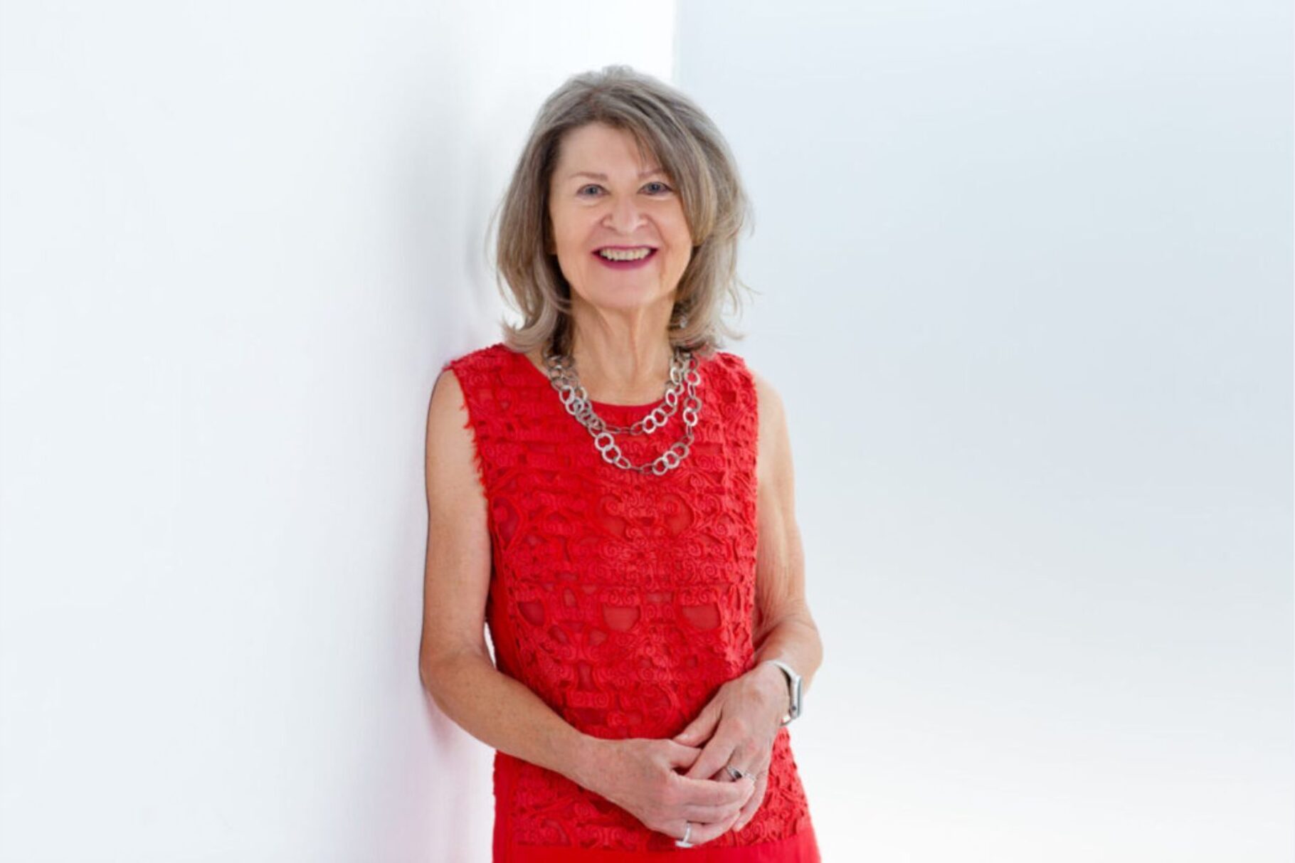 Elfie Bell 1800 x 900 px