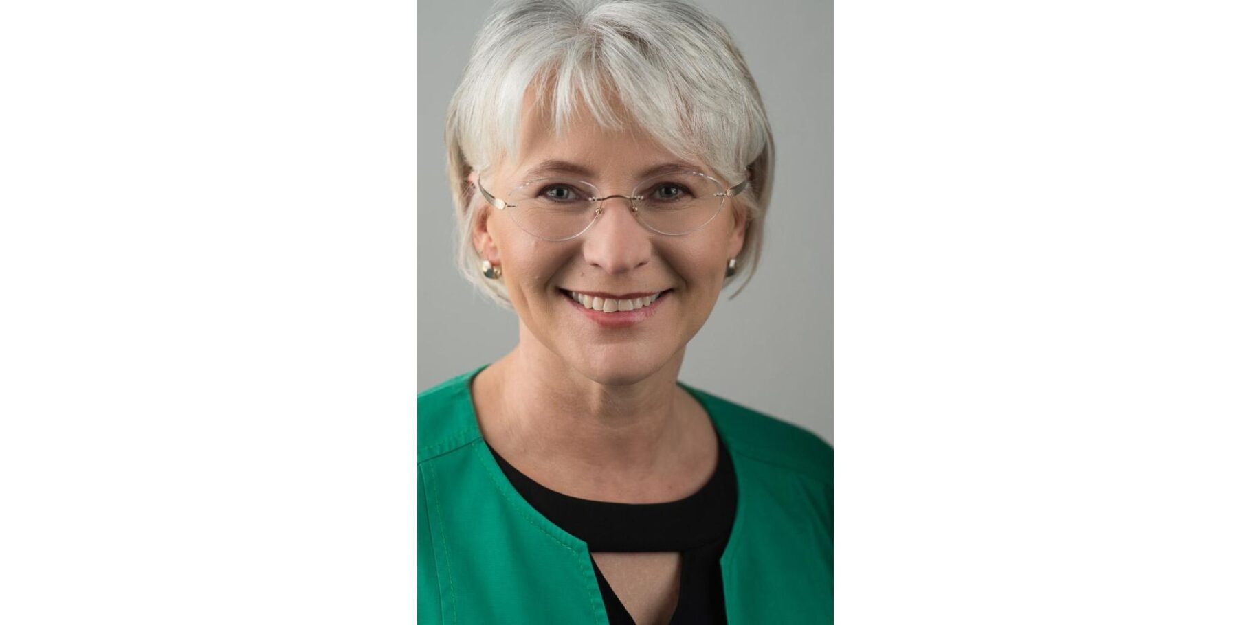 Elke Reuschel 2000 x 1000 px