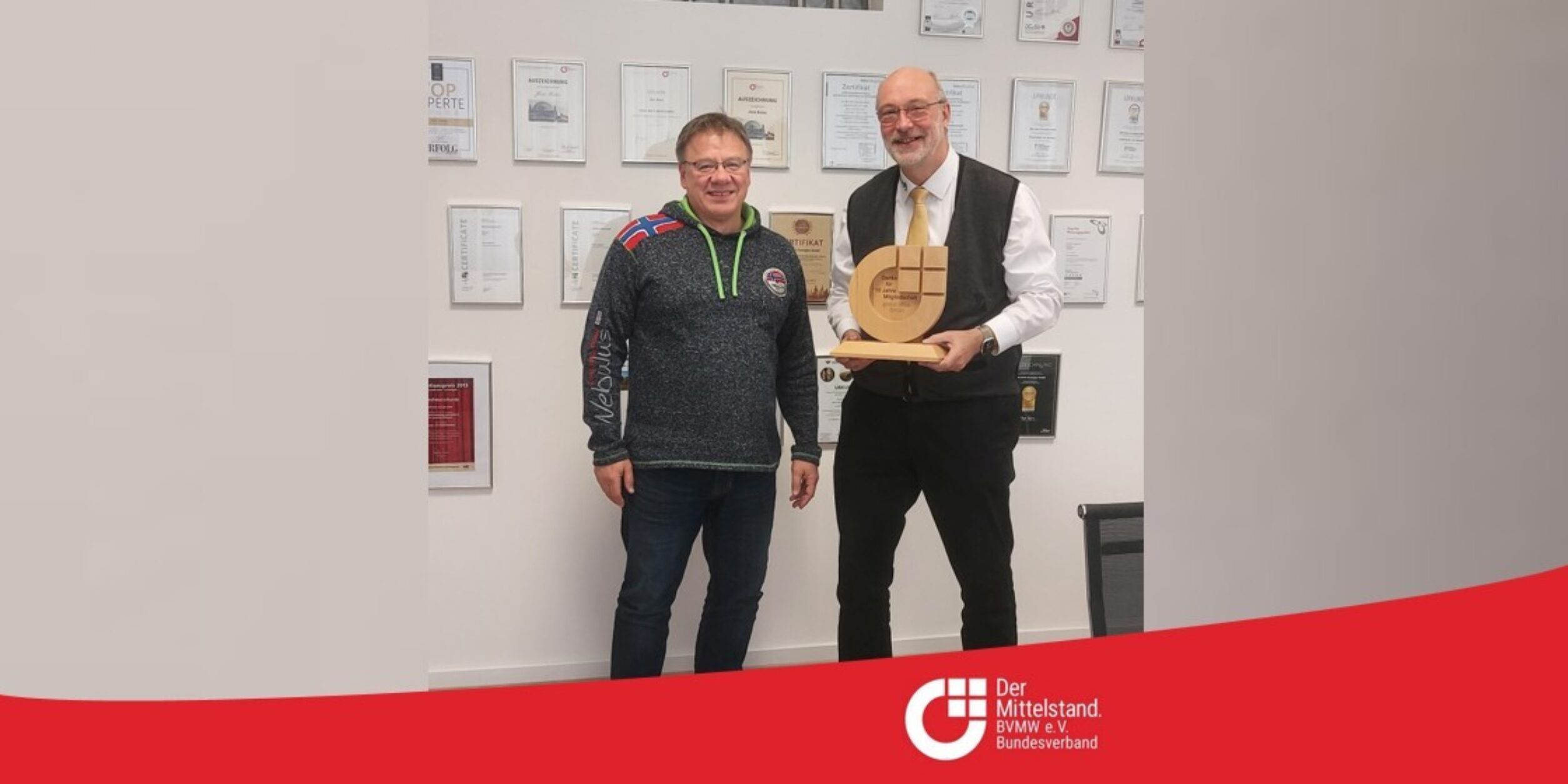 2zu1 Bild Thomas Wlost