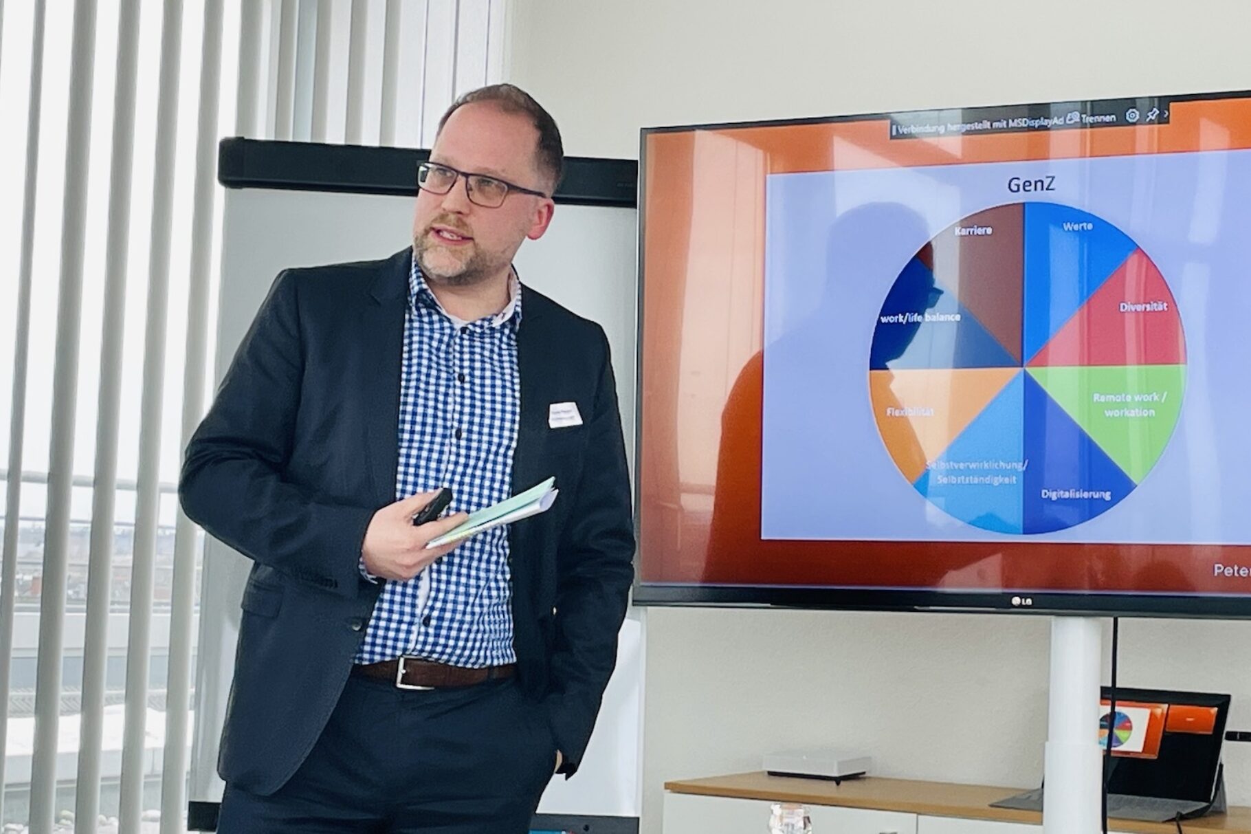 Bild der After Work Lounge in Düsseldorf am 28. März 2023