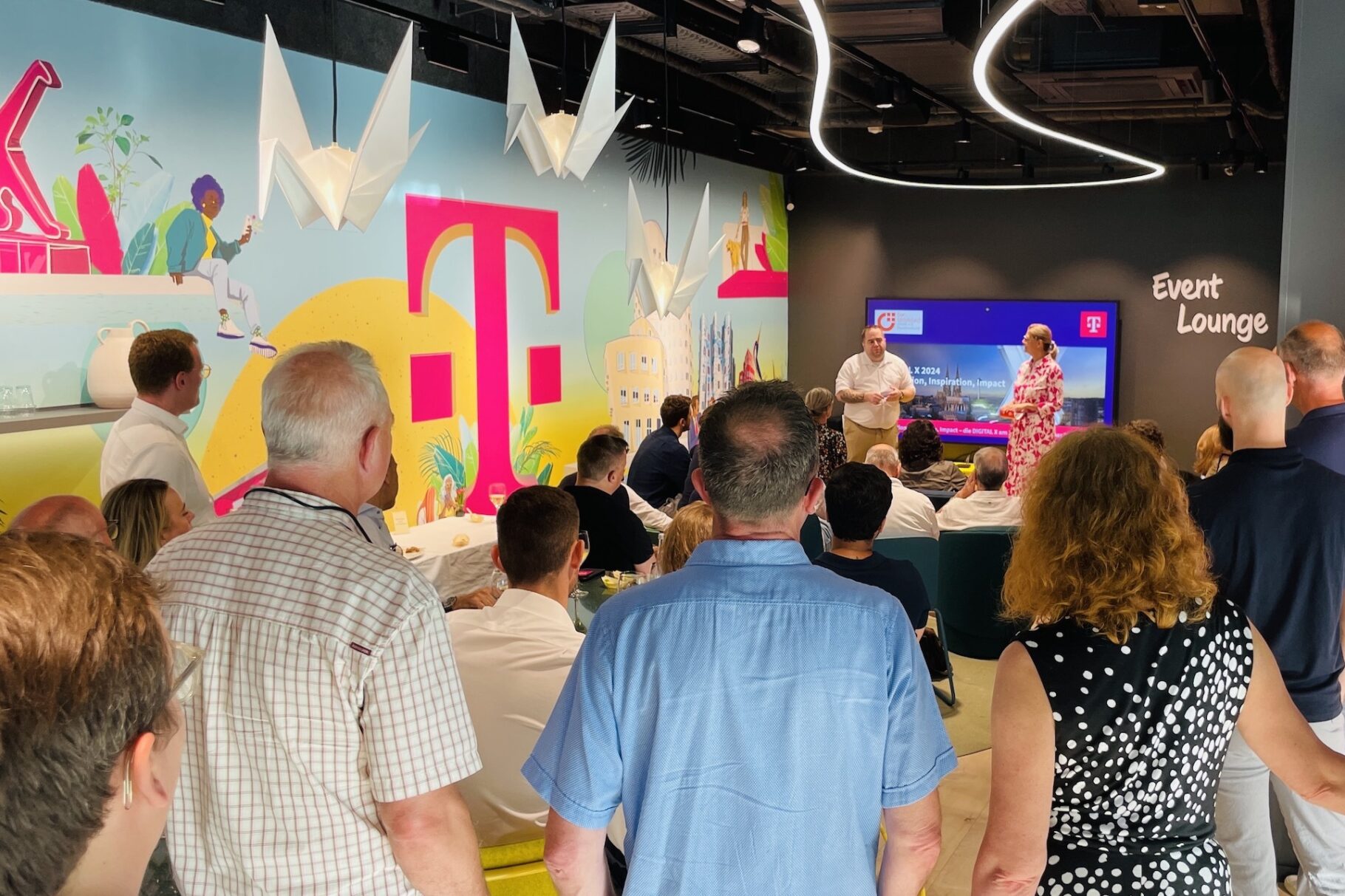 AFTER WORK Lounge - Countdown zur Digital X