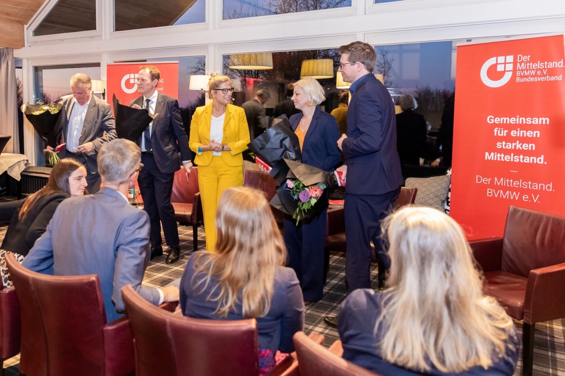 Erster Schlagabtausch der Düsseldorfer Spitzenkandidat:innen zur Oberbürgermeisterwahl 2025