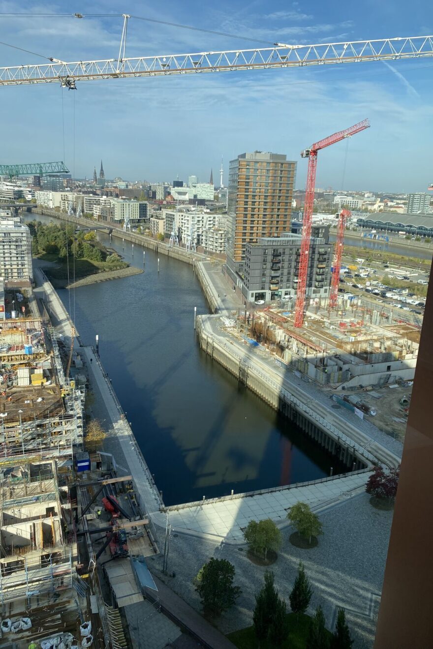 Blick aus Gebäude FAIRFAMILY