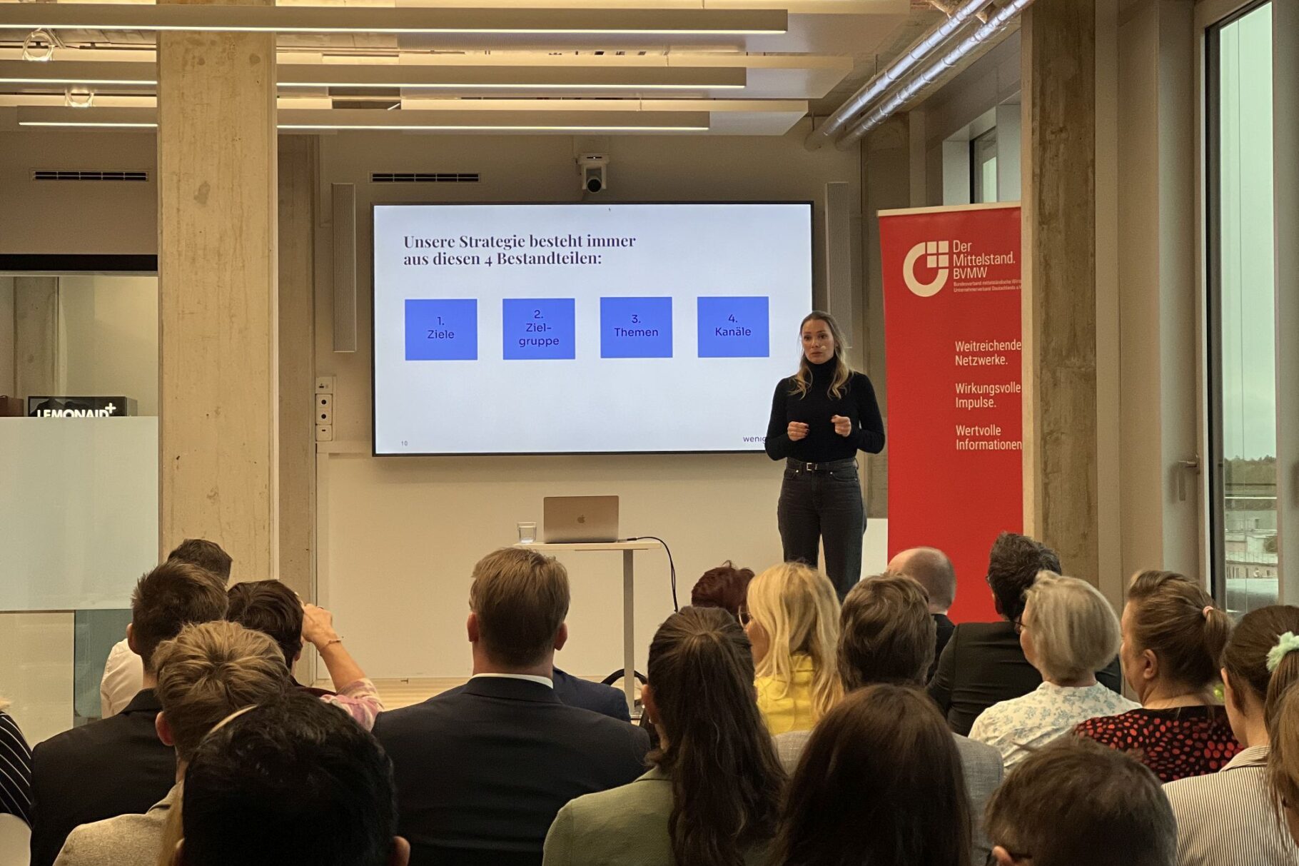 Conni Buchberger und Teilnehmer/innen AfterWork