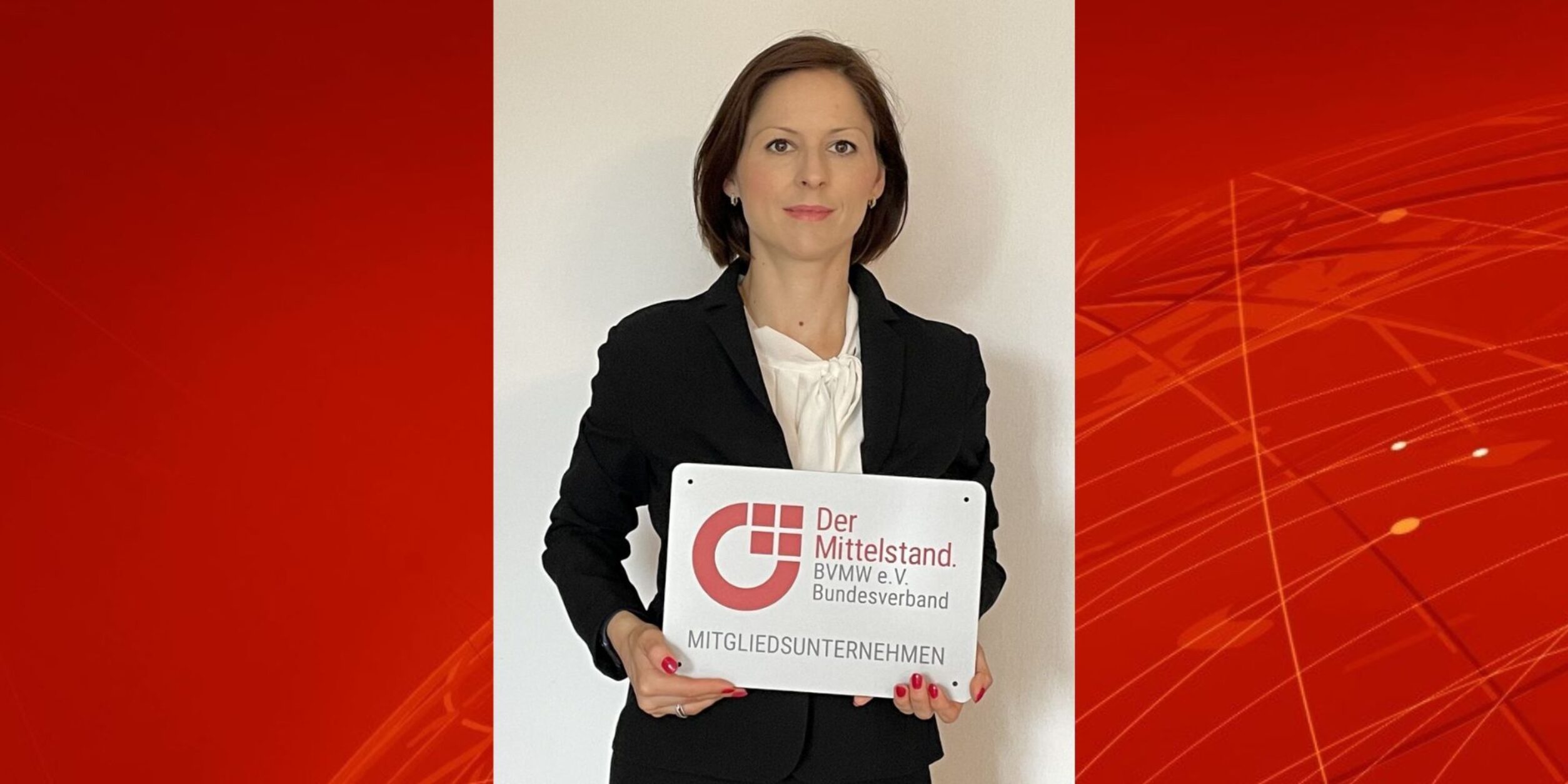 Portrait Tsvetelina Delcheva mit BVMW Mitgliedsplakette