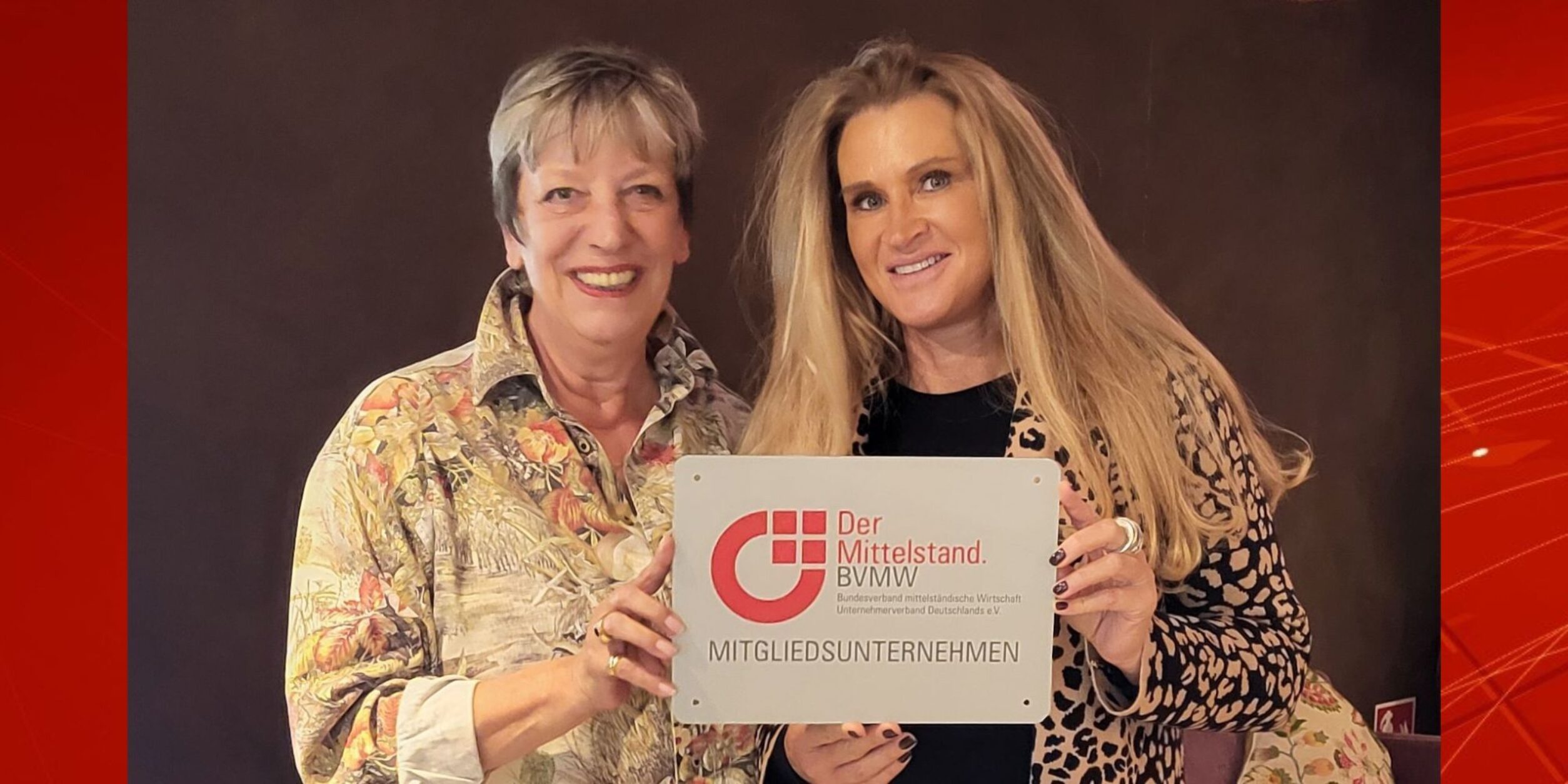 Ch. Matheja und S. Hentschel mit BVMW Mitgliedsplakette