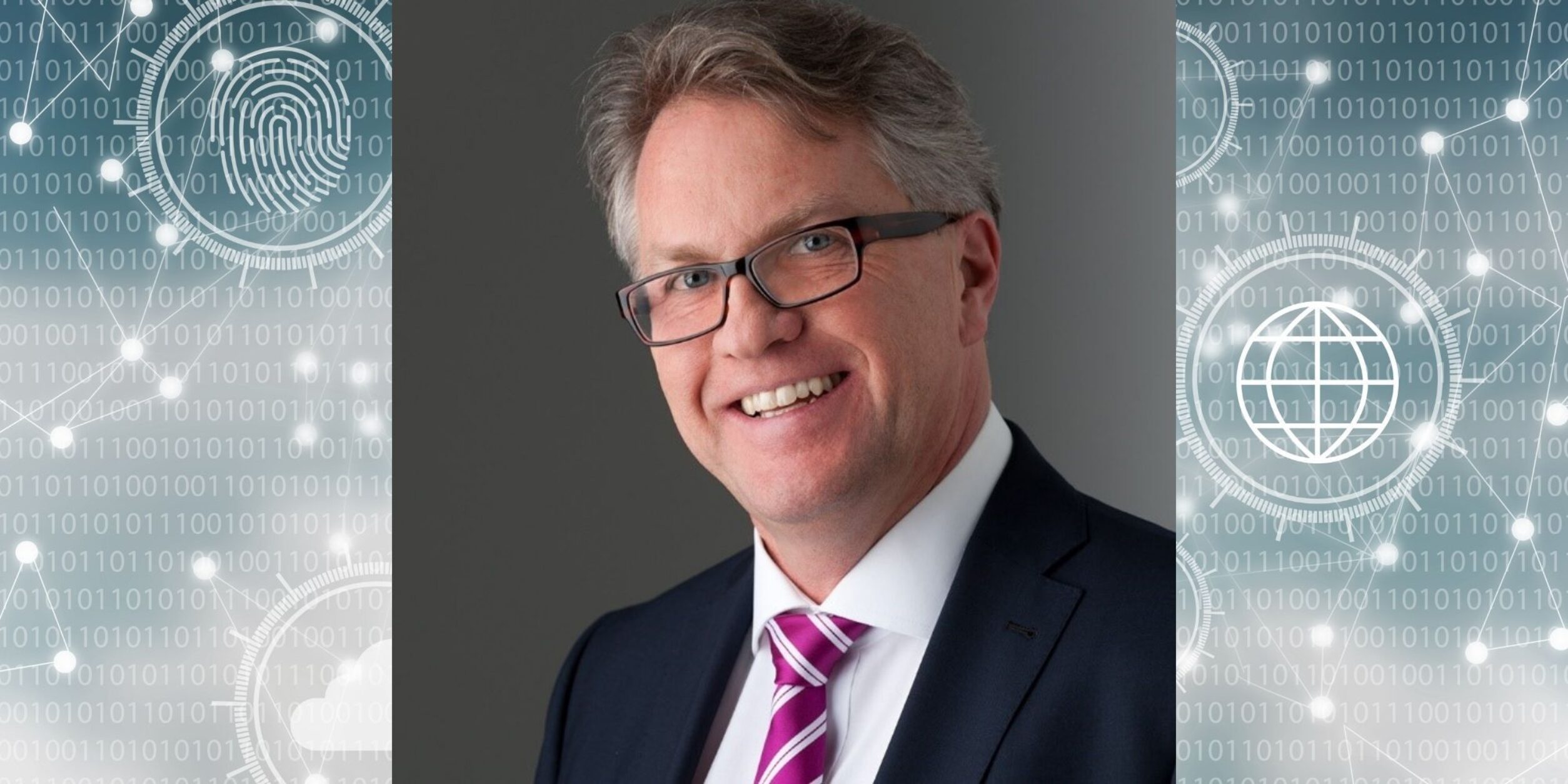 Klaus Kilvinger Portrait-Foto, grauer Rand