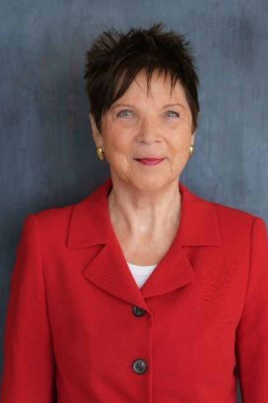 Beate M. Reisinger Portrait