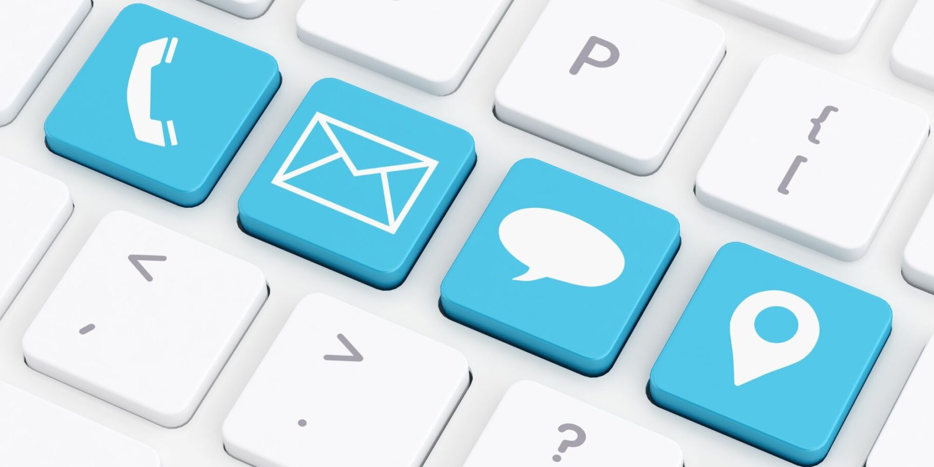 Tastatur mit Zeichen in blau für Telefon, Brief, E-Mail etc.