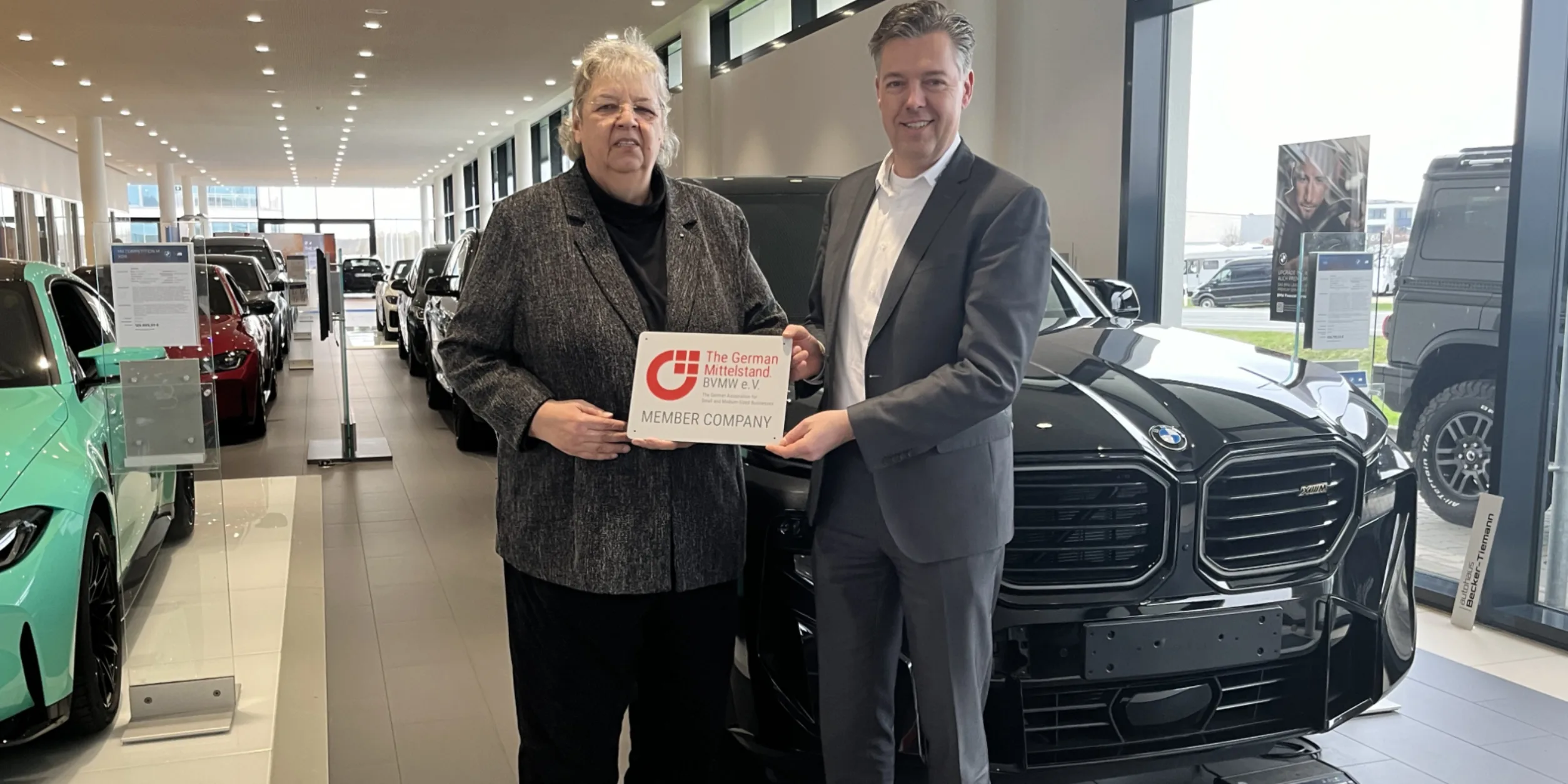 v.l. Beate Leibnitz, Harald Traub. Neu im Der Mittelstand. BVMW e.V. | Autohaus Becker-Tiemann Bielefeld GmbH & Co. KG
