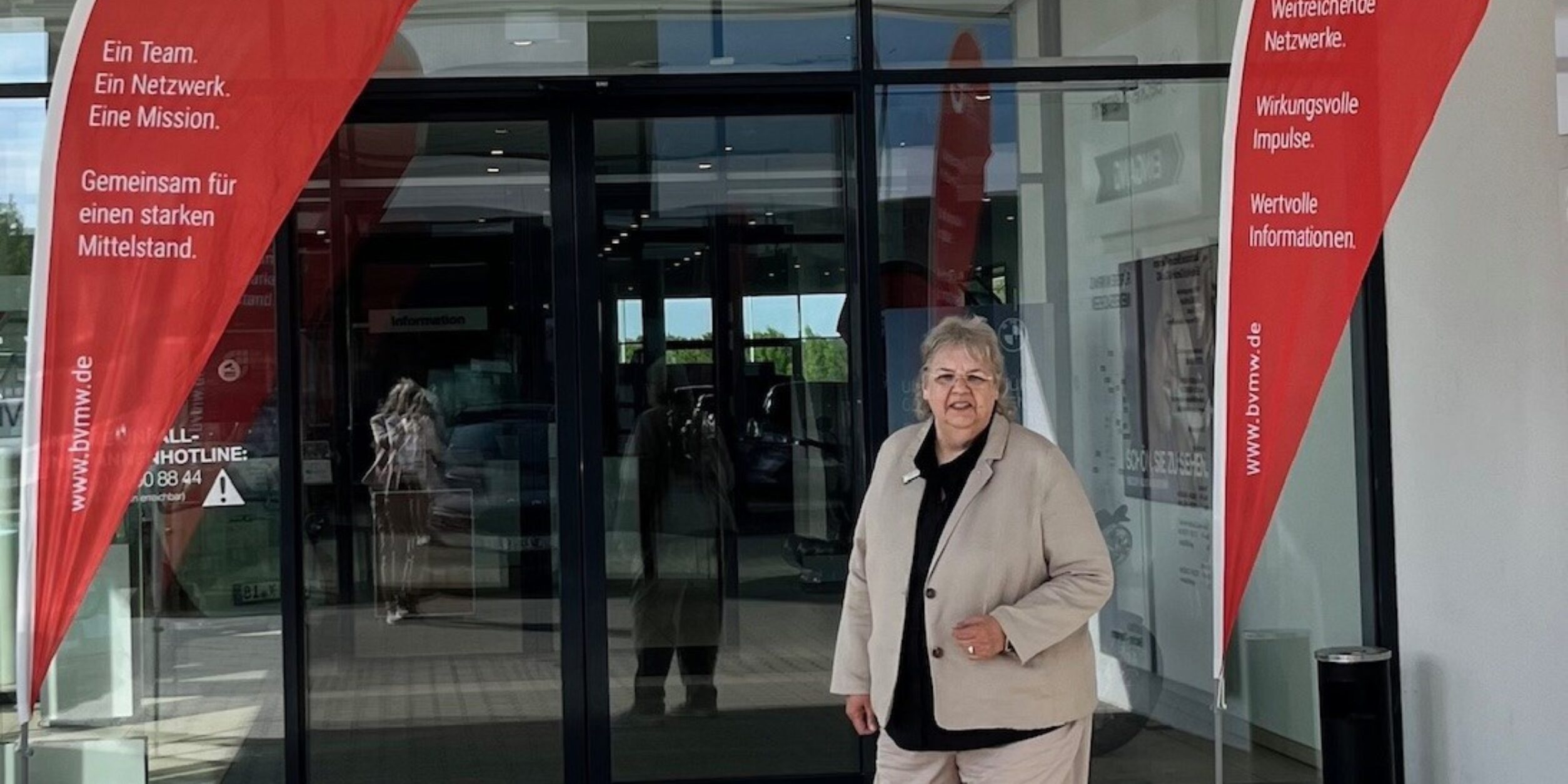 Beate Leibnitz bei autohaus Becker-Tiemann Bielefeld.