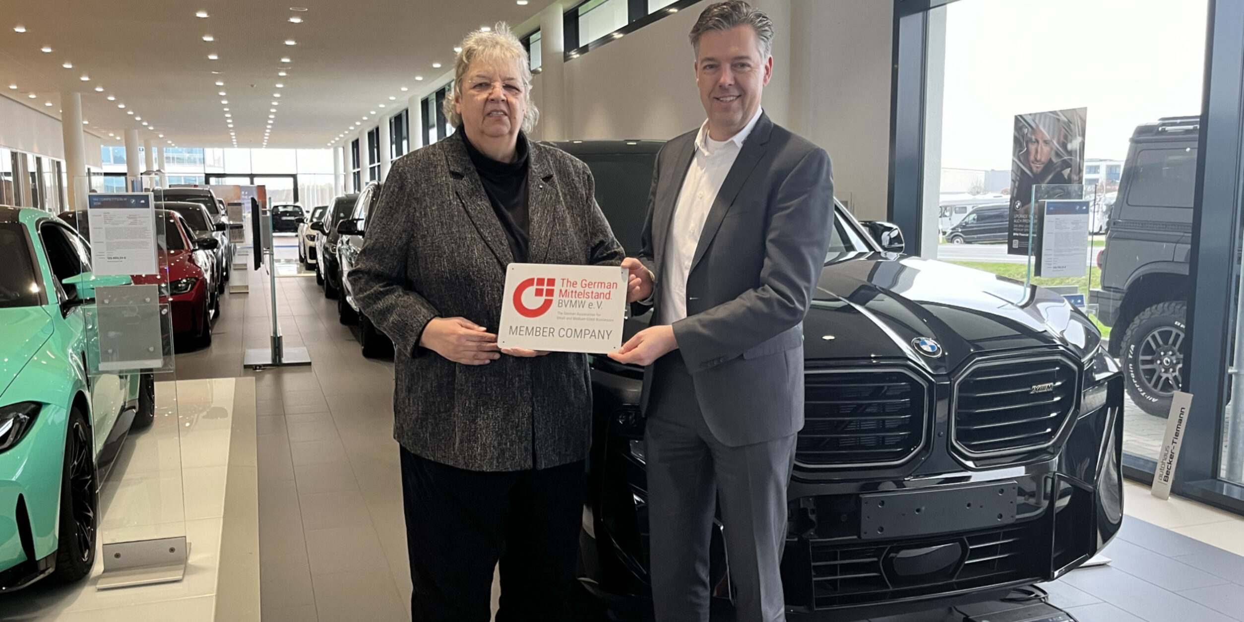 v.l. Beate Leibnitz, Harald Traub. Neu im Der Mittelstand. BVMW e.V. | Autohaus Becker-Tiemann Bielefeld GmbH & Co. KG