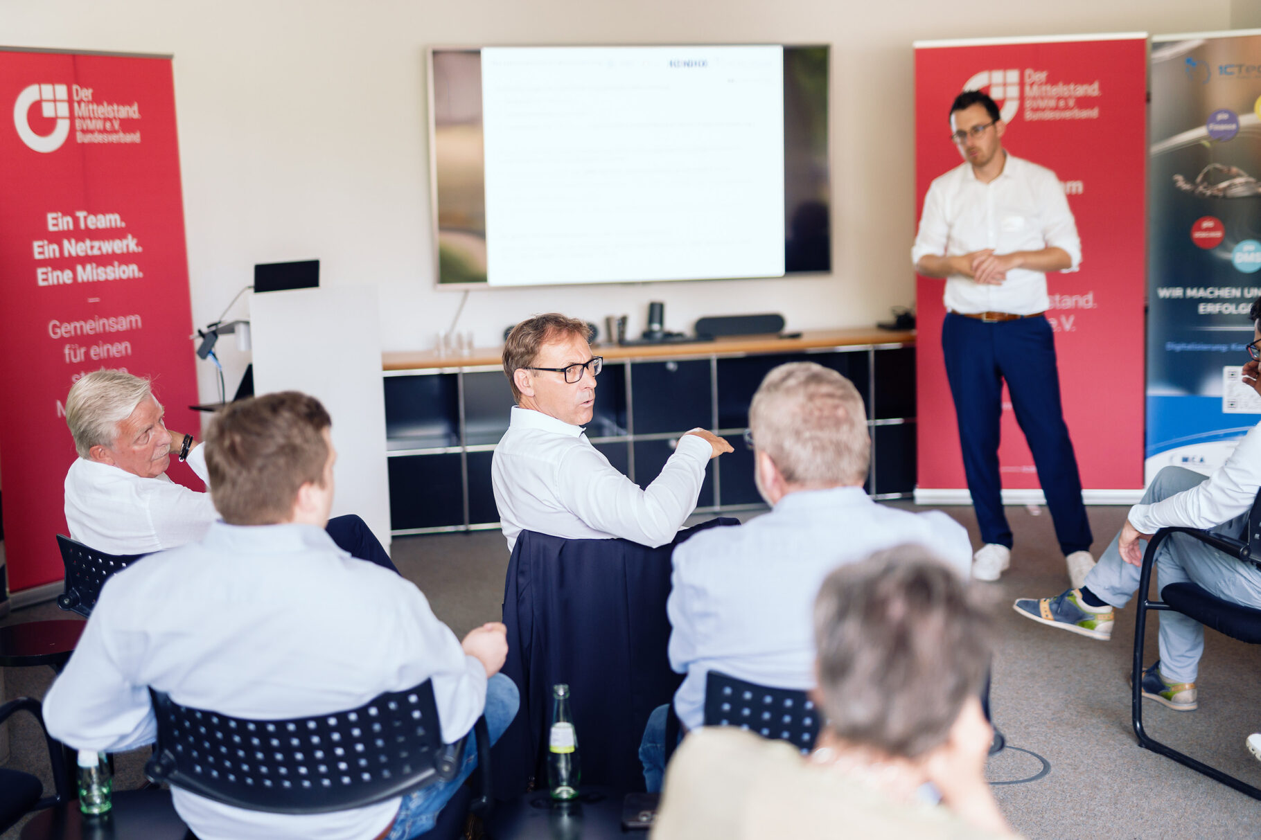 Thomas Schwalm, von der Wirtschaftsprüfung, Steuerberatung und Rechtsberatung VBR