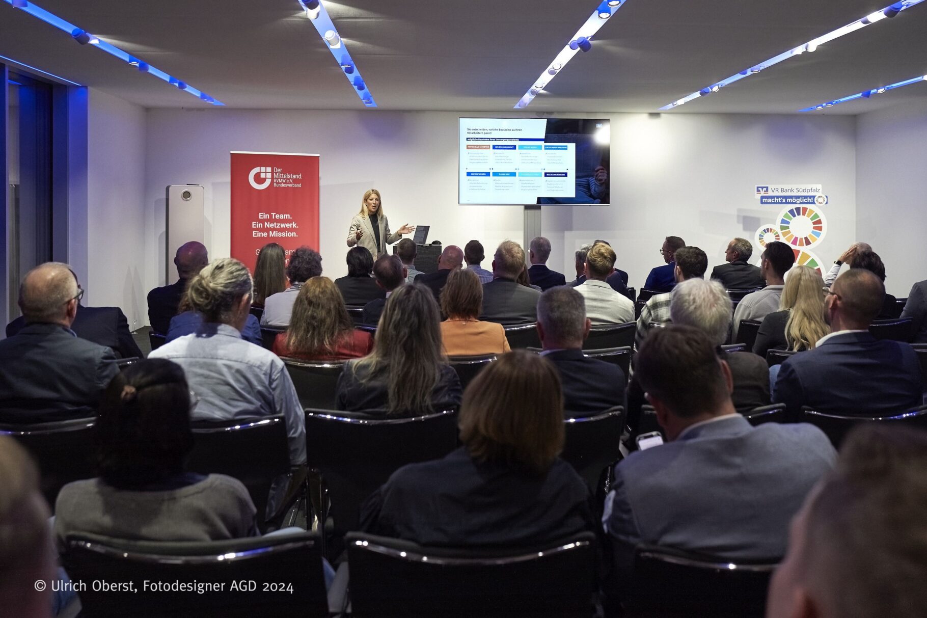 241008 BVMW VR Hirsch Zuschauer Oberst 08 10 24 L1120515 Kopie