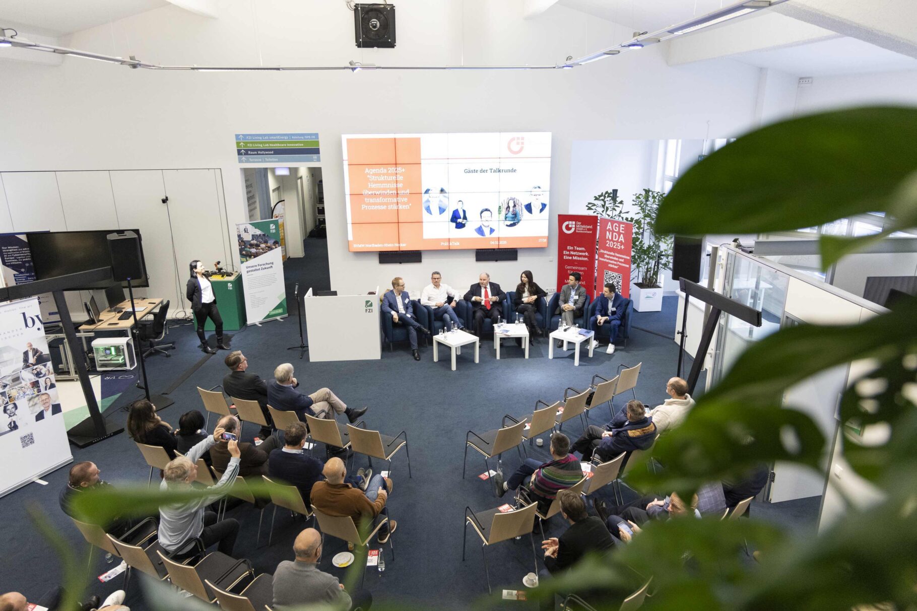 Blick auf die Talkrunde