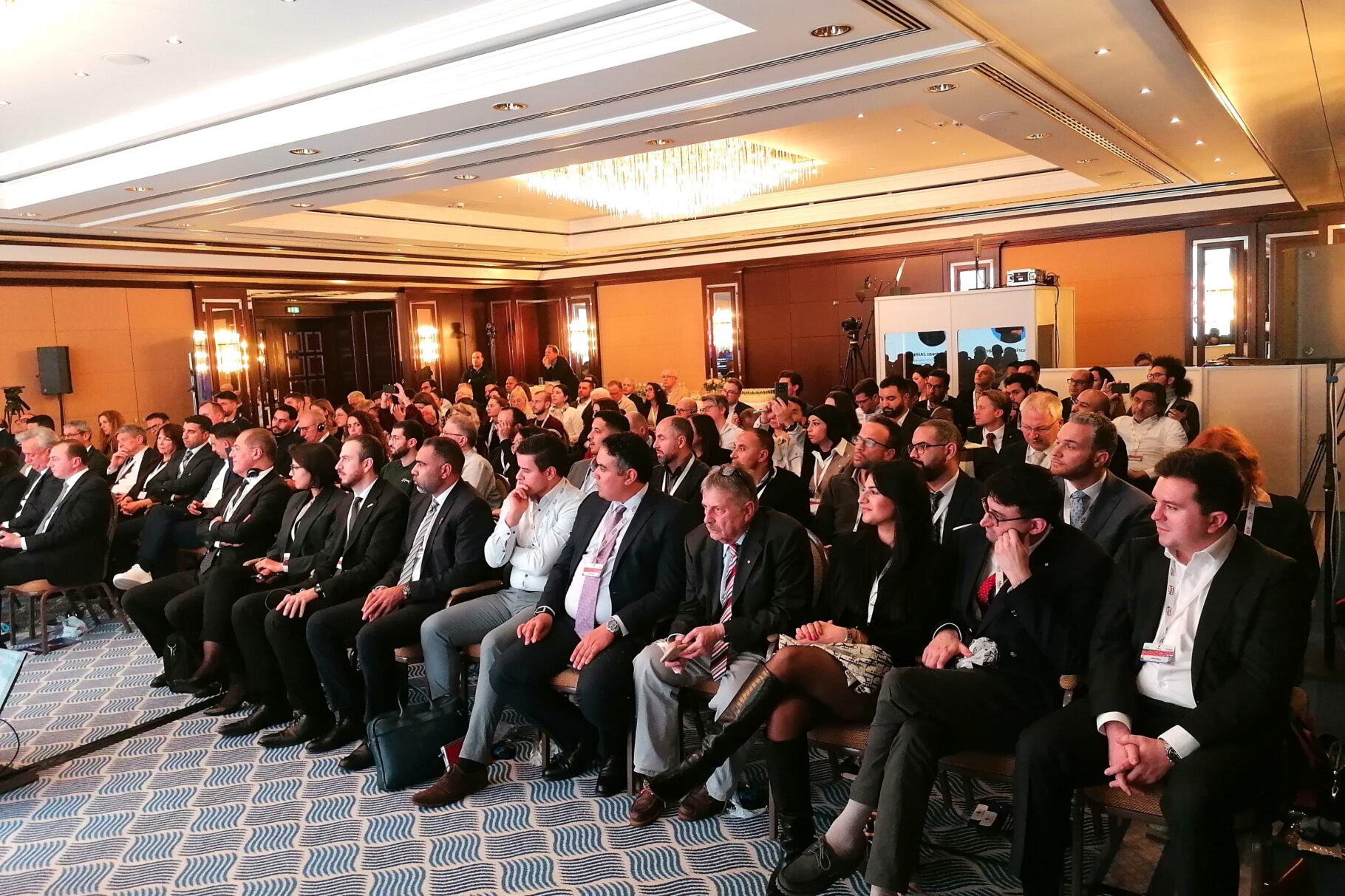 Das Publikum der Roadshow Marokko