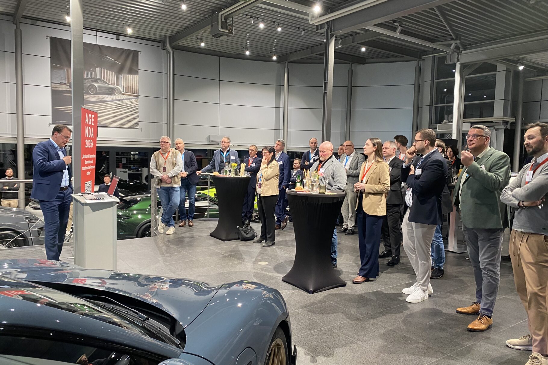 Blick auf die Teilnehmer des UnternehmerAbends