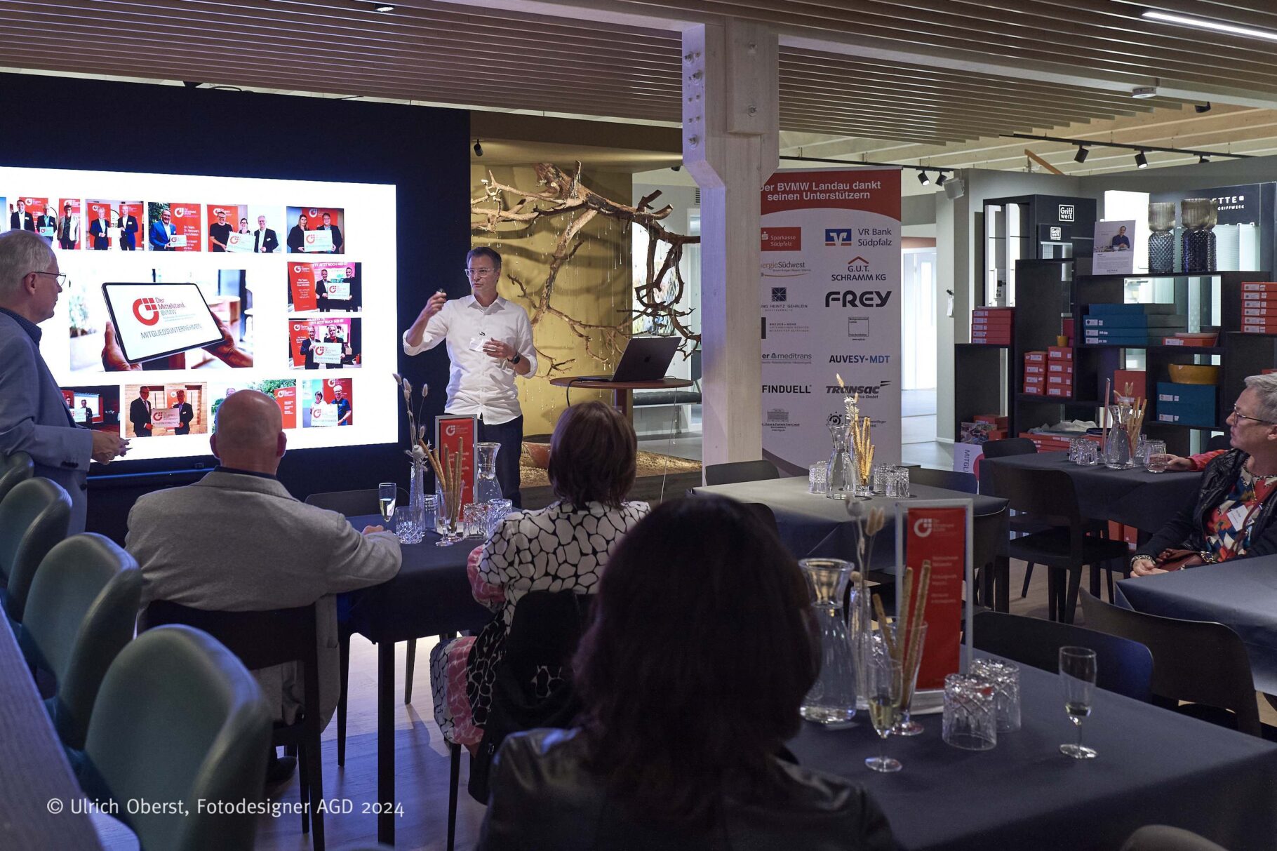 Oberst 19 09 24 L1120129