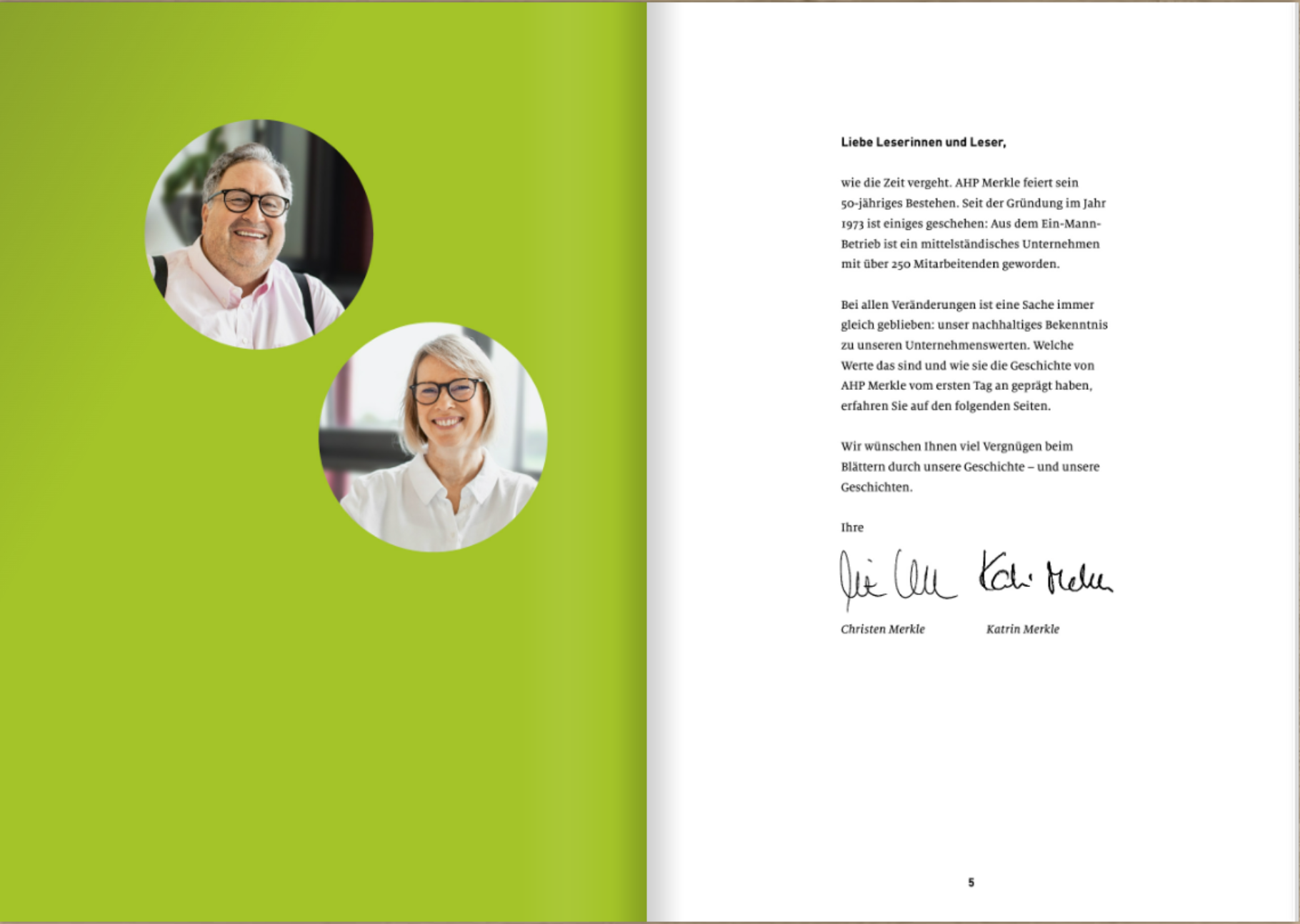 Einführungsseite des Buches mit Grußwort und Bildern der beiden Geschäftsführer