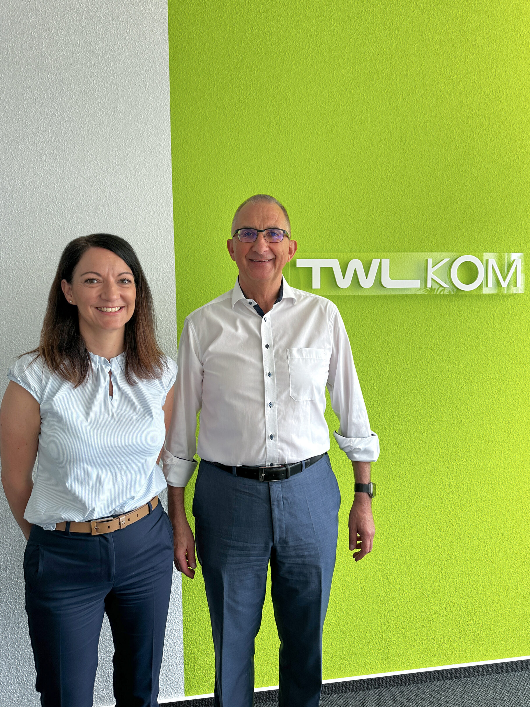 Bild mit Heschäftsfüherin Brill TWL-KOM und Mösl, Vorstand der TWL AG