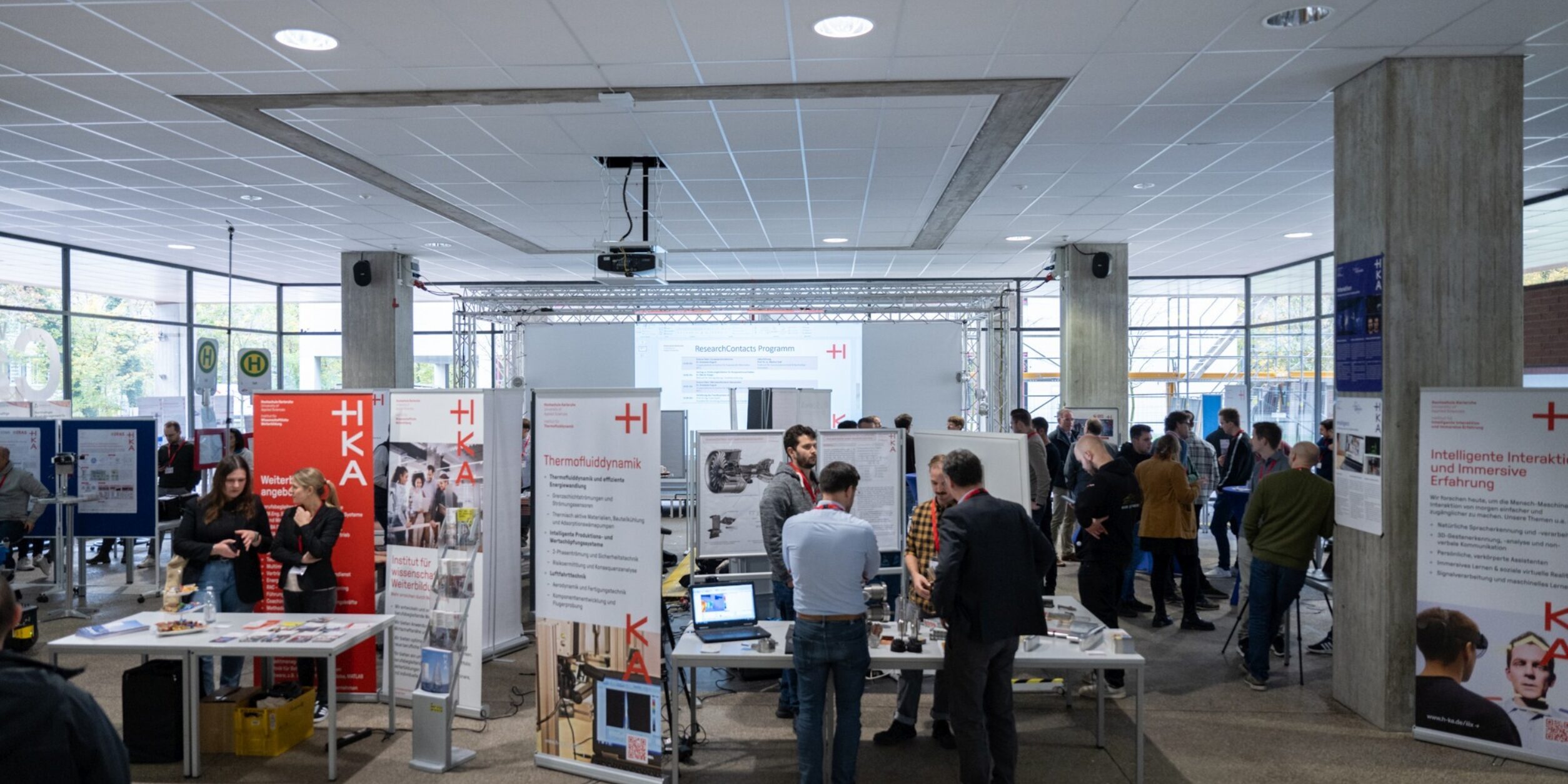Blick auf die Ausstellungsfläche