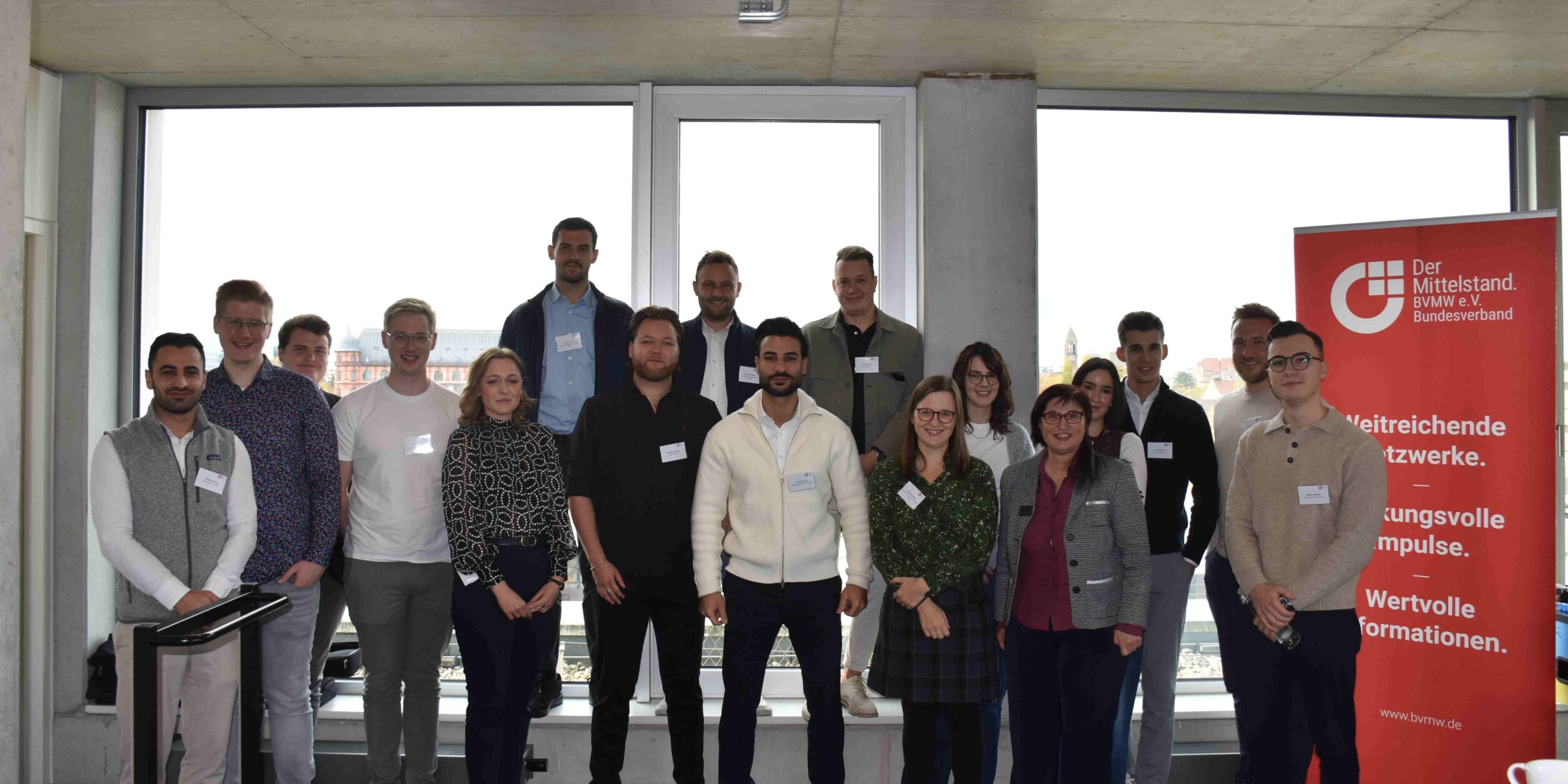 Blick auf die Teilnehmer des Young Leader Lunch