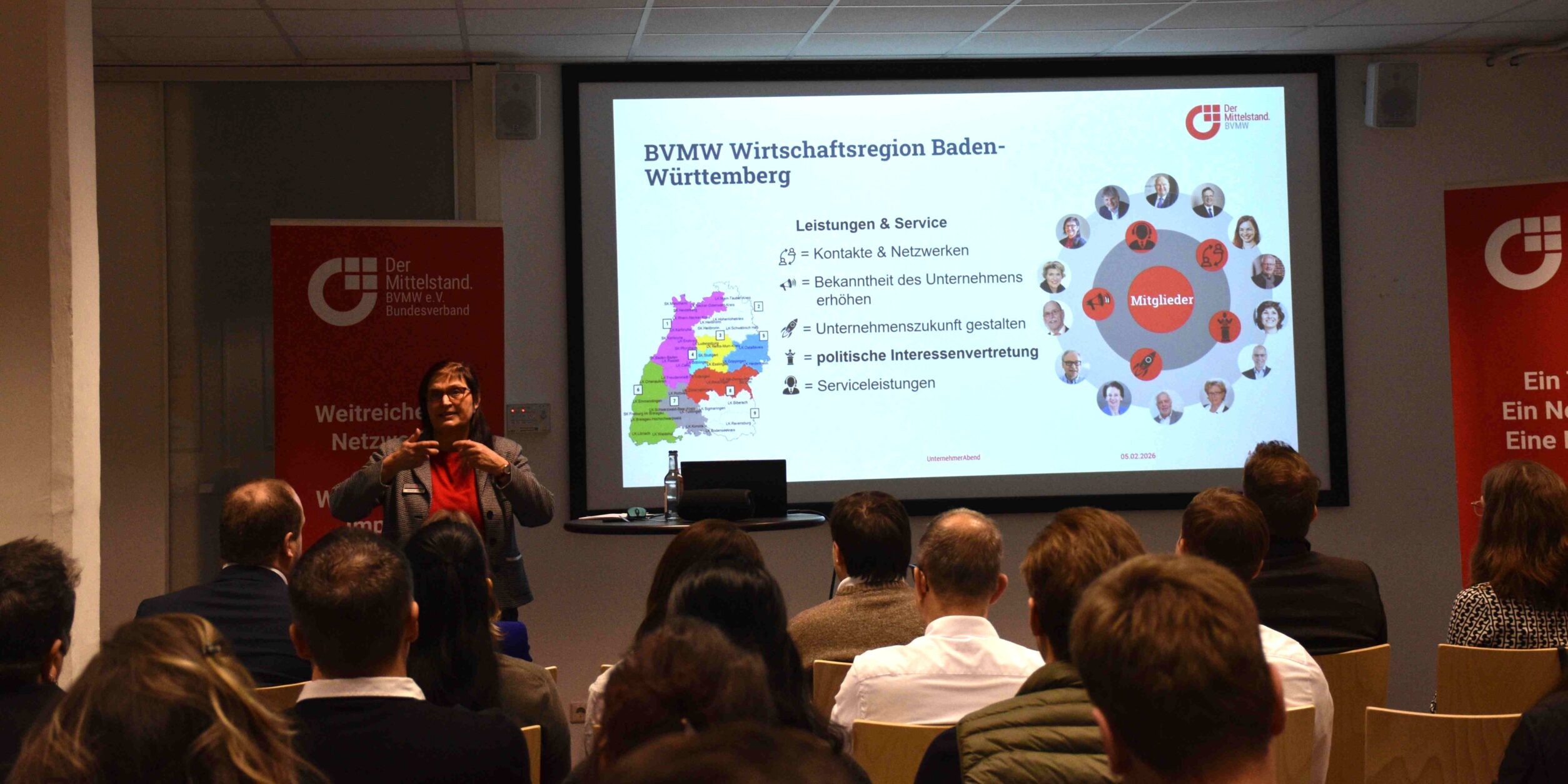 Blick der Teilnehmer Richtung Vortrag