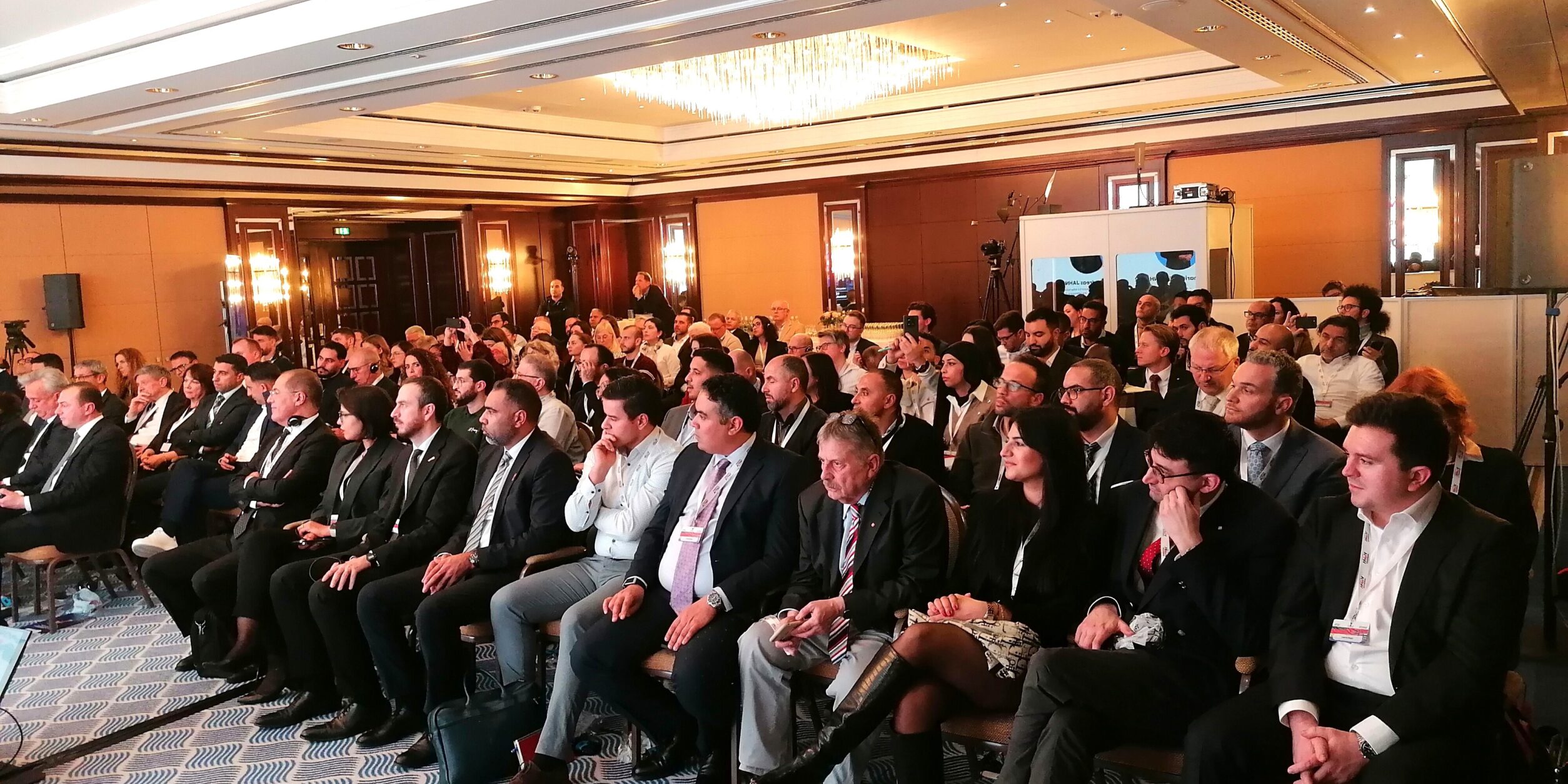 Das Publikum der Roadshow Marokko