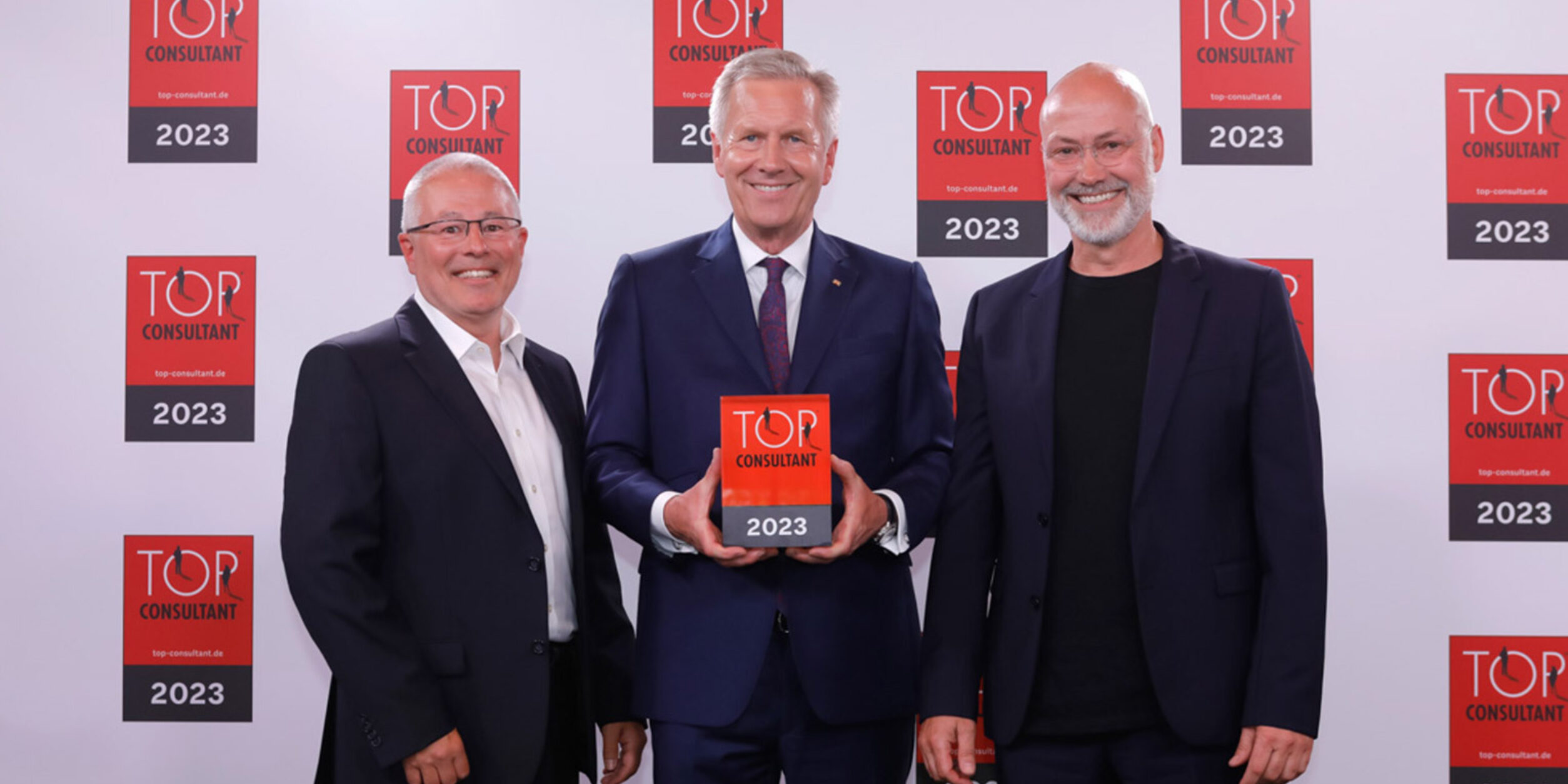 Stolze Träger der Auszeichnung