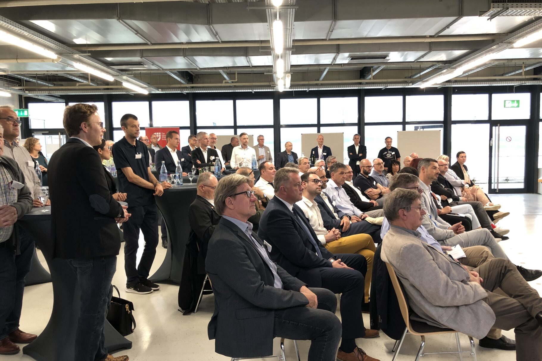 Mittelstand trifft Landespolitik am Flughafen Hahn