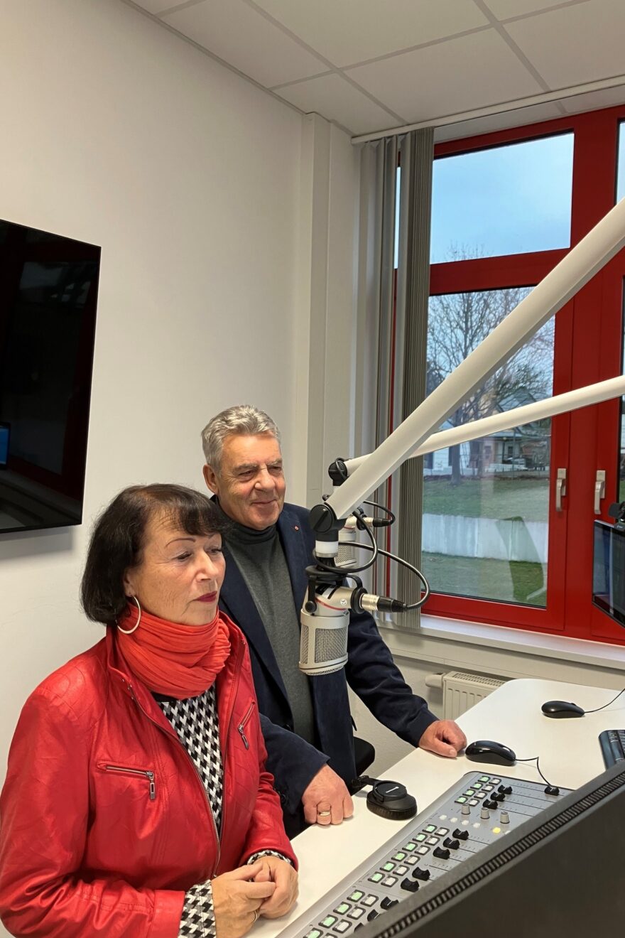 BVMW Gotha vertreten durch Kerstin Götze-Eismann und Otto Eismann zur Podcast-Aufnahme im Aufnahme-Studio