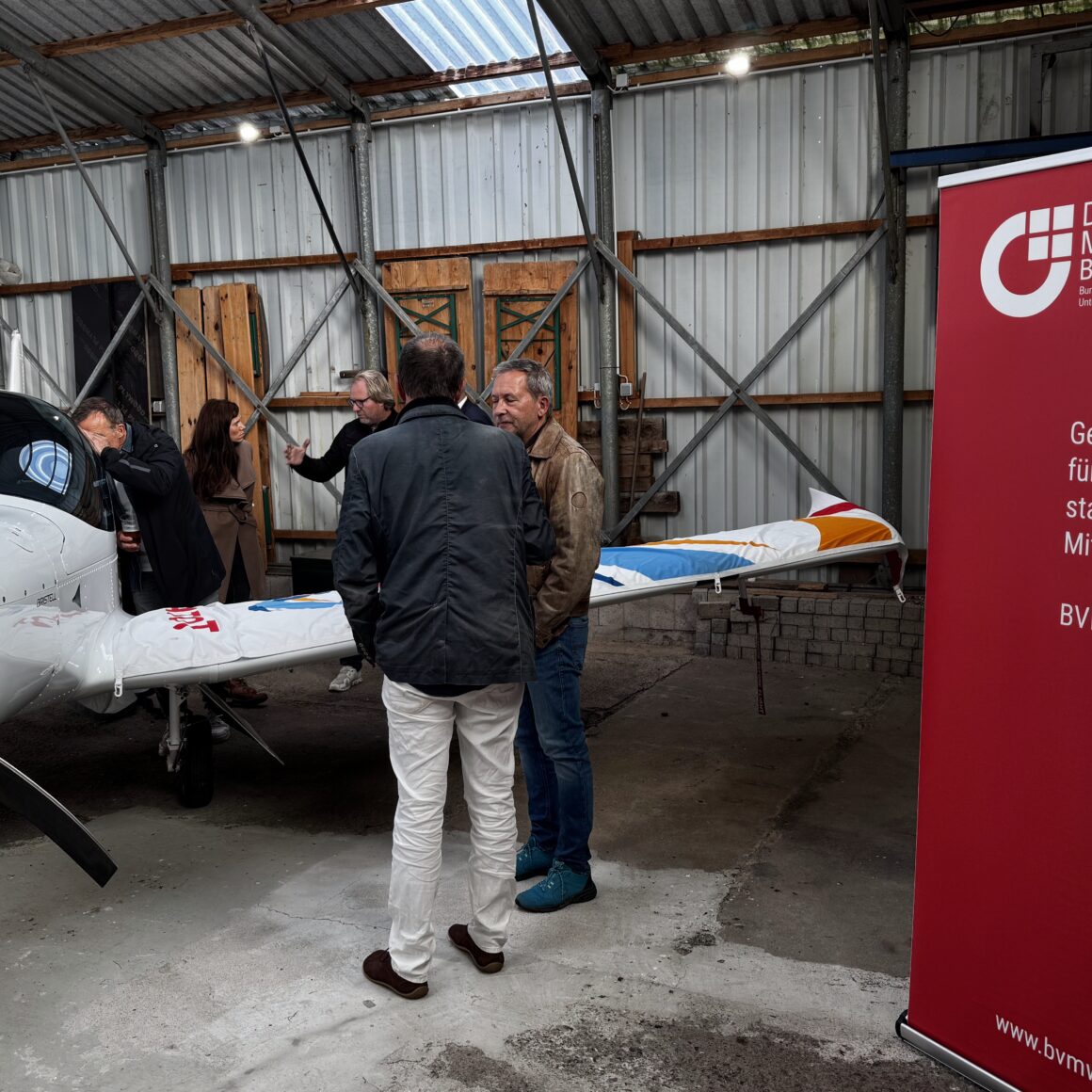 Netzwerkabend auf dem Flugplatz Gotha-Ost