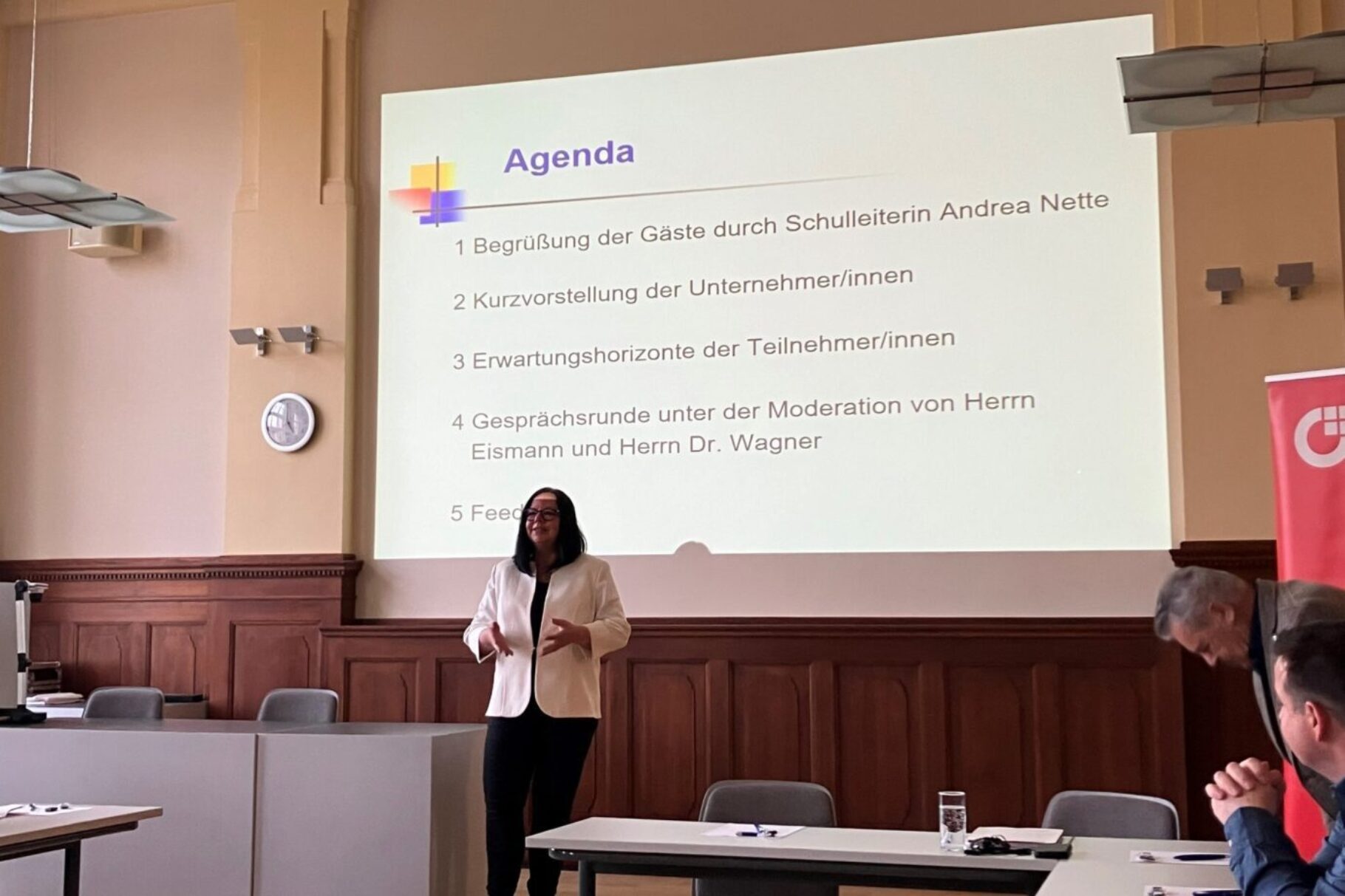 Gespräche und Impulse  Begrüßung Andrea Nette, Schulleiterin Fachschule für Bau, Wirtschaft und Verkehr Gotha