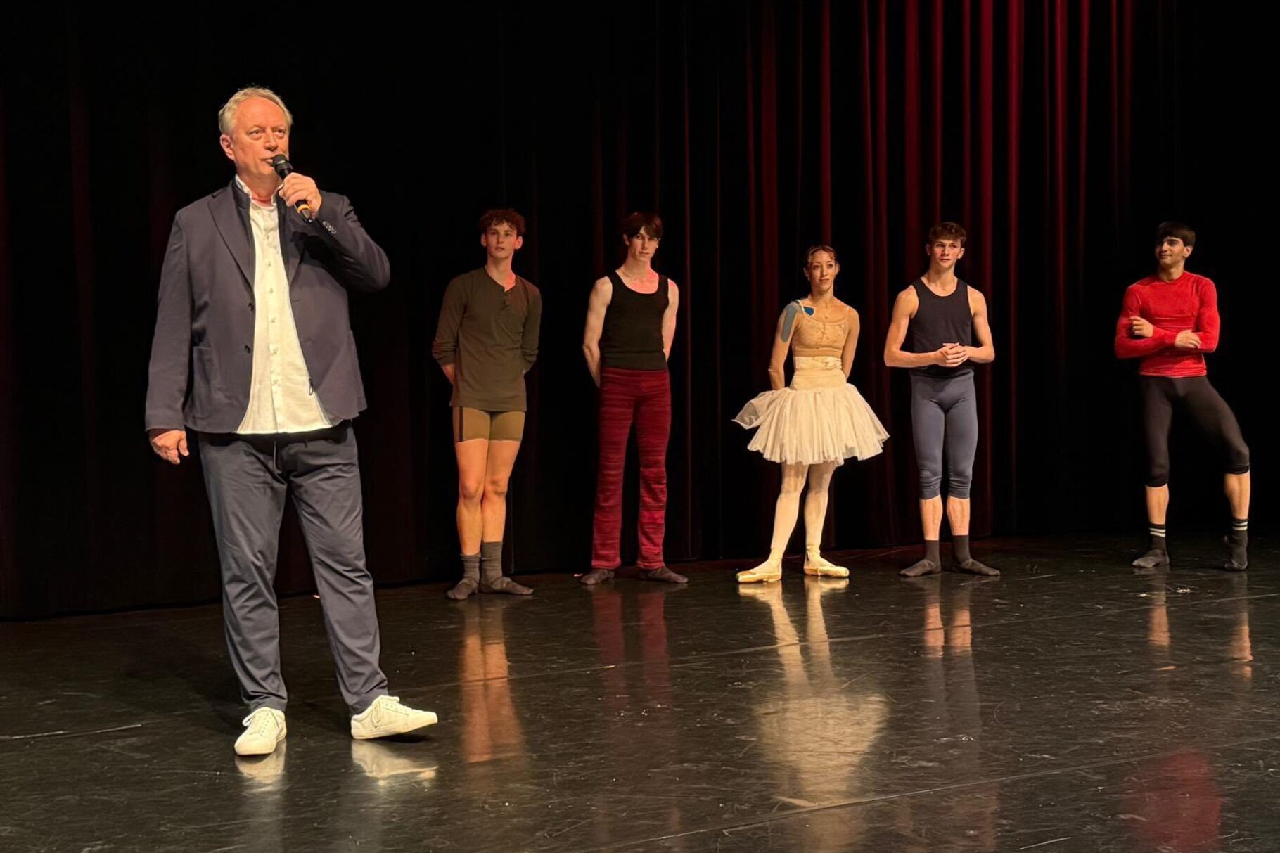 Pas De Deux 00005