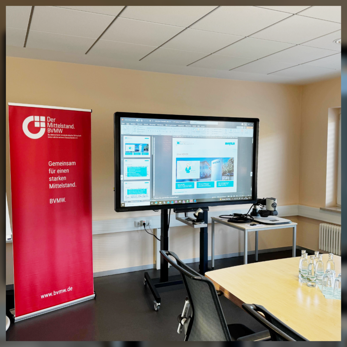 Header Hoyer Tech Connect