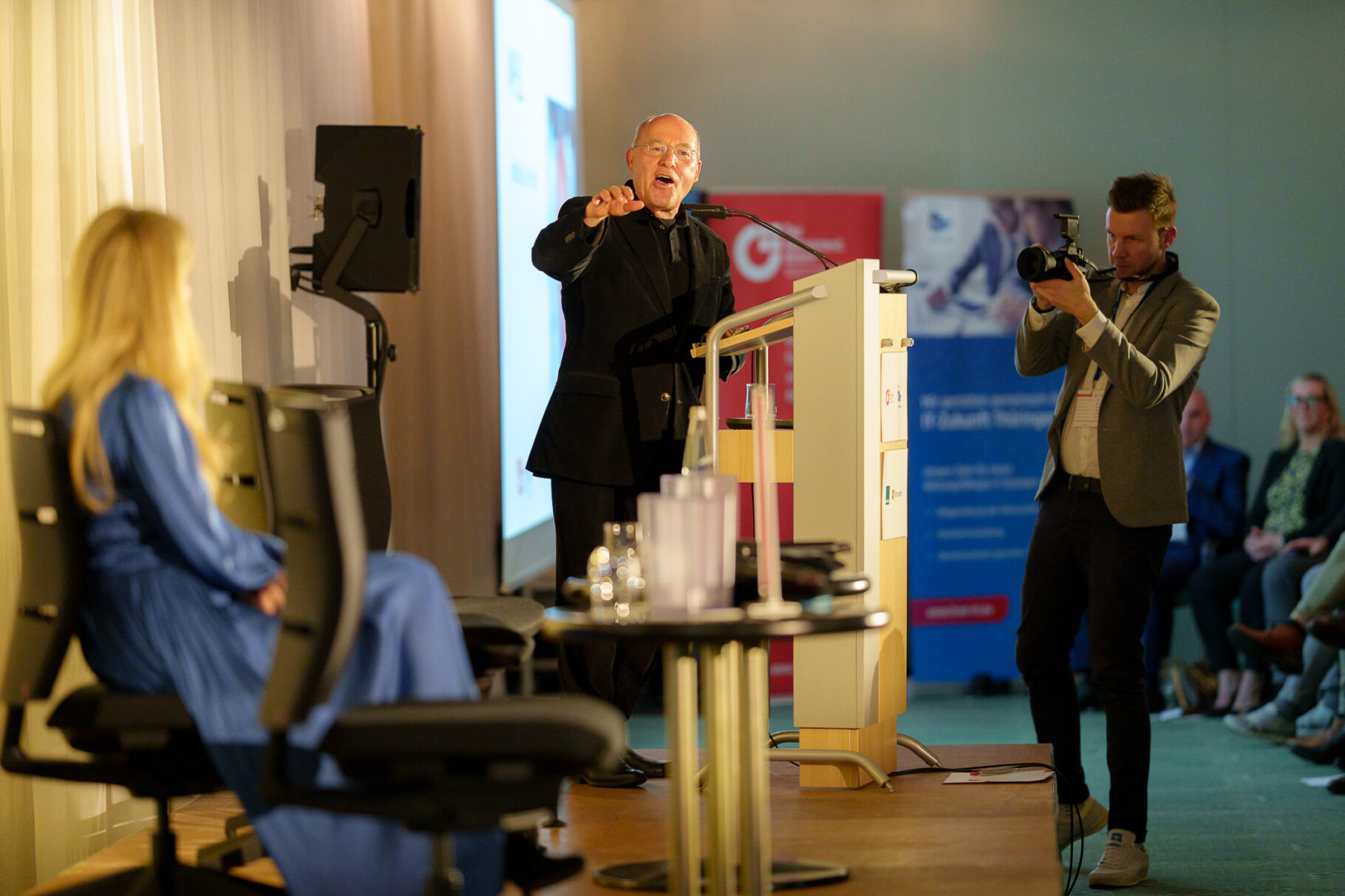 Business trifft Digital 28