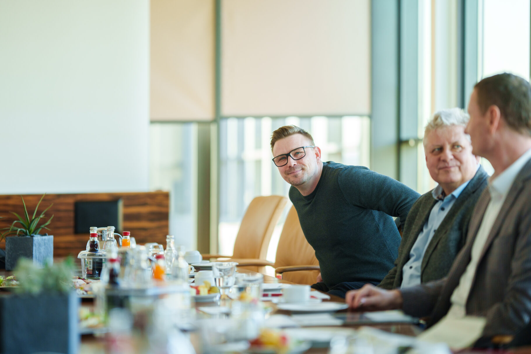 Business Frühstück SWW 19 03 24 28