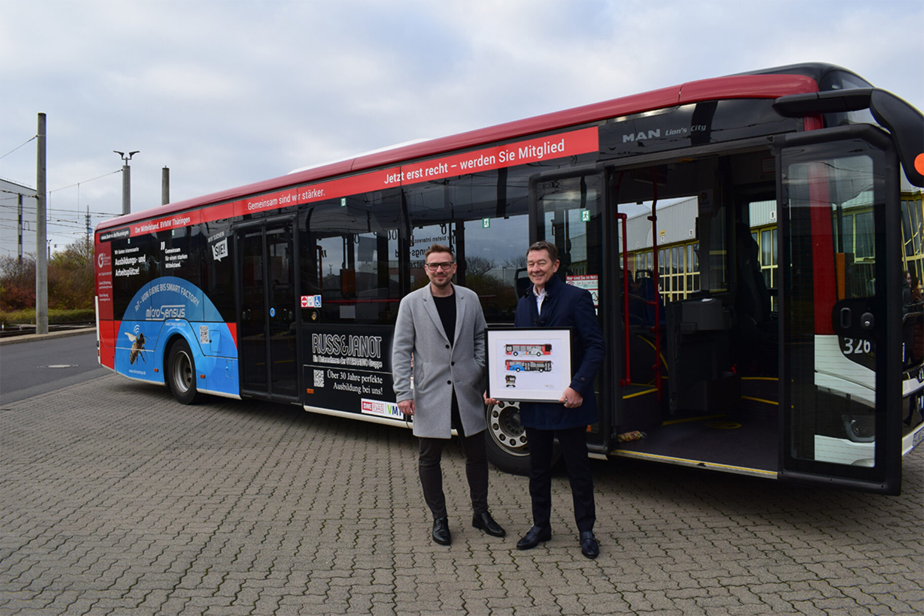 Busübergabe Erfurt20 JPG