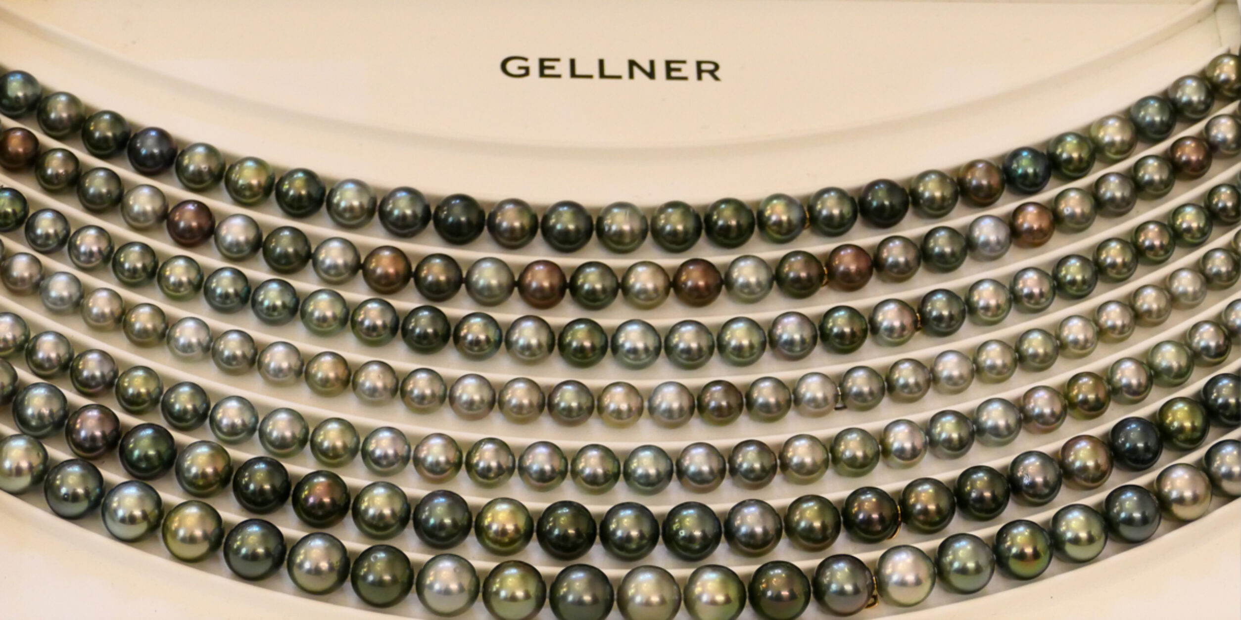 Spirit of Pearls – Spirit of Burck