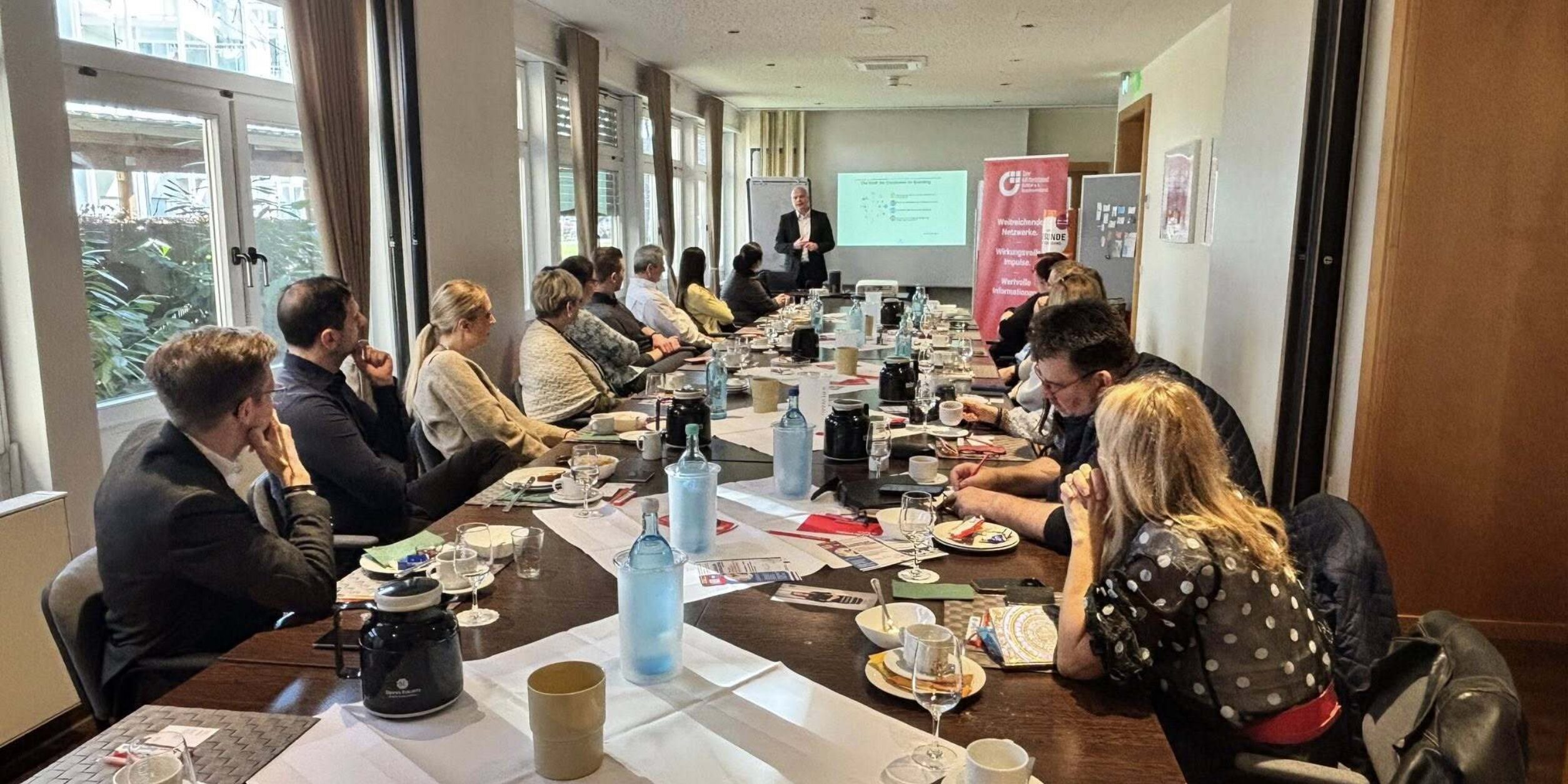 Business Frühstück Netzwerk