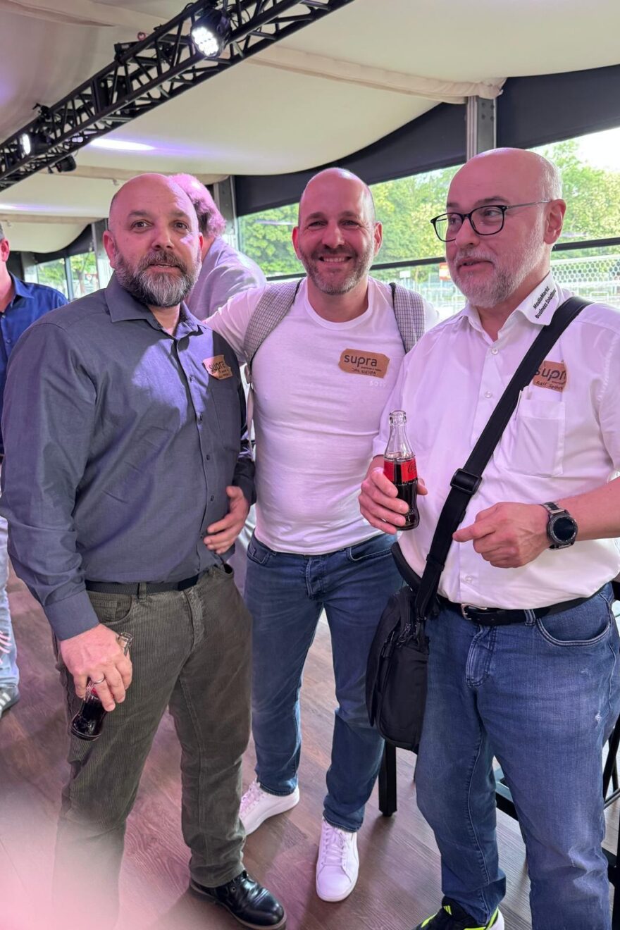 Connect Snack Viktoria drei Gäste