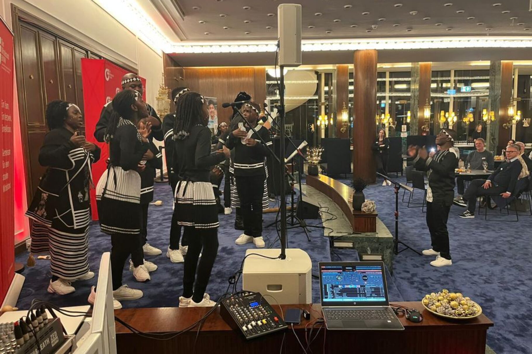 Kinderchor der Viva Foundation