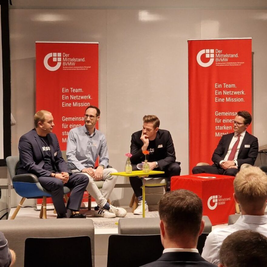 Frank Holthaus, Marius Menschel-Götz, Julius Sommer und Dr. Sebastian Krauß