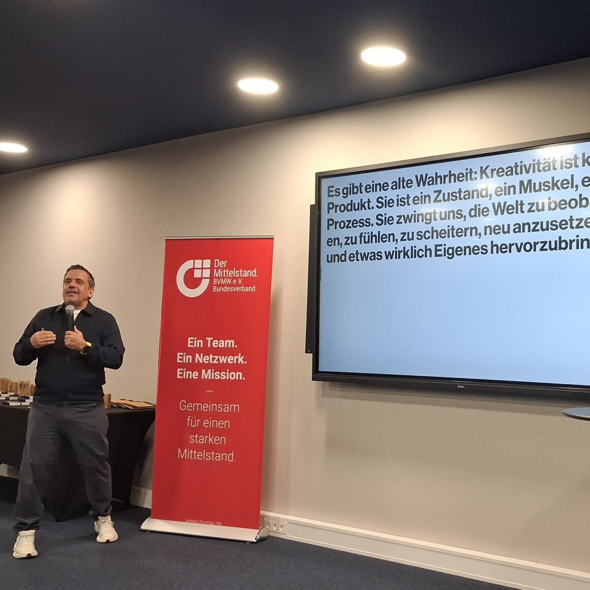 Raphael Gielgen bei den Stadtwerken Amberg am 18.03.2026