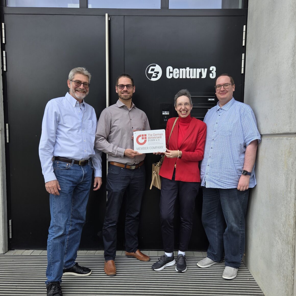Übergabe Mitgliedstafel Century 3