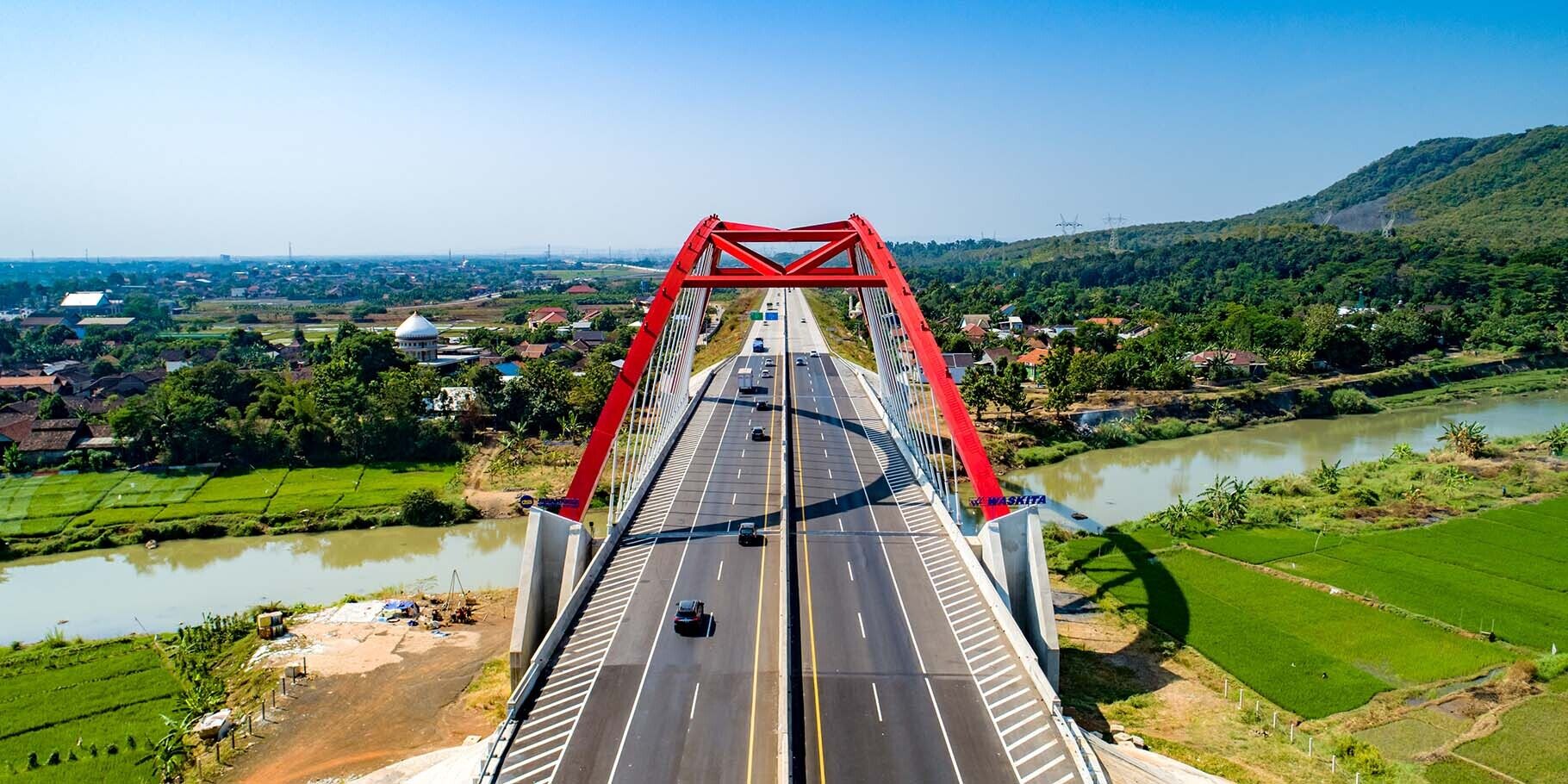 Luftaufnahme Kalikuto Bruecke Trans Java Autobahn, Akhmad Dody Firmansyah, Shutterstock 1454071826