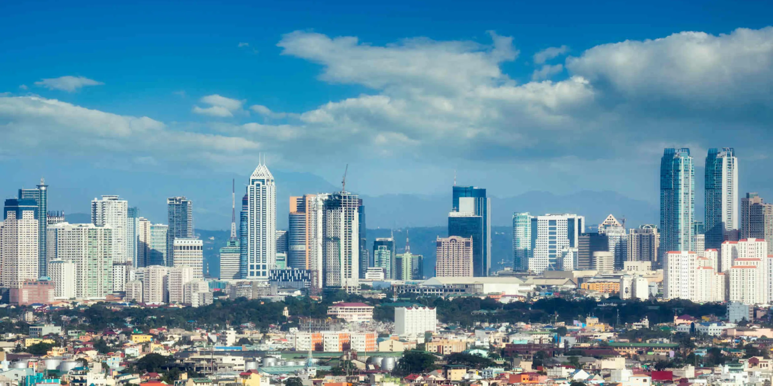 Blick auf eine Stadt auf den Philippinen