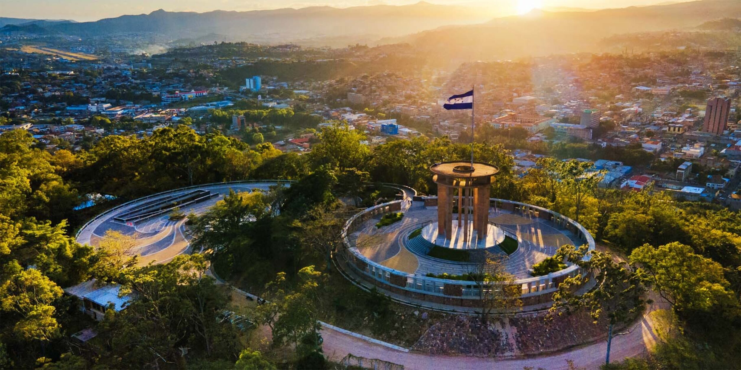 Monumento a la Paz, Parque Cerro Juana Lainez, Tegucigalpa, Honduras